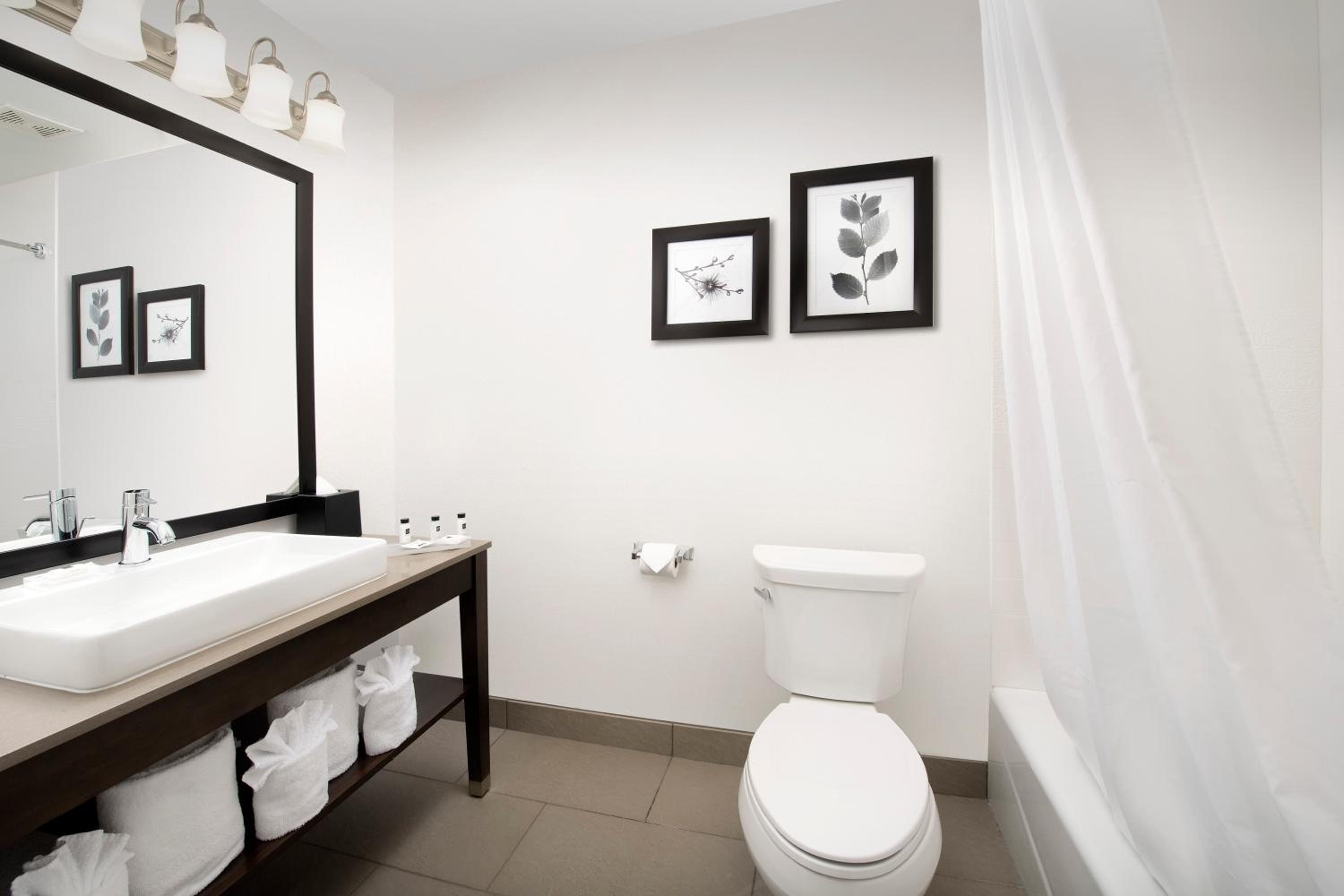 Country Inn  Suites by Radisson, Houston Intercontinental Airport East, TX - Property Image 5