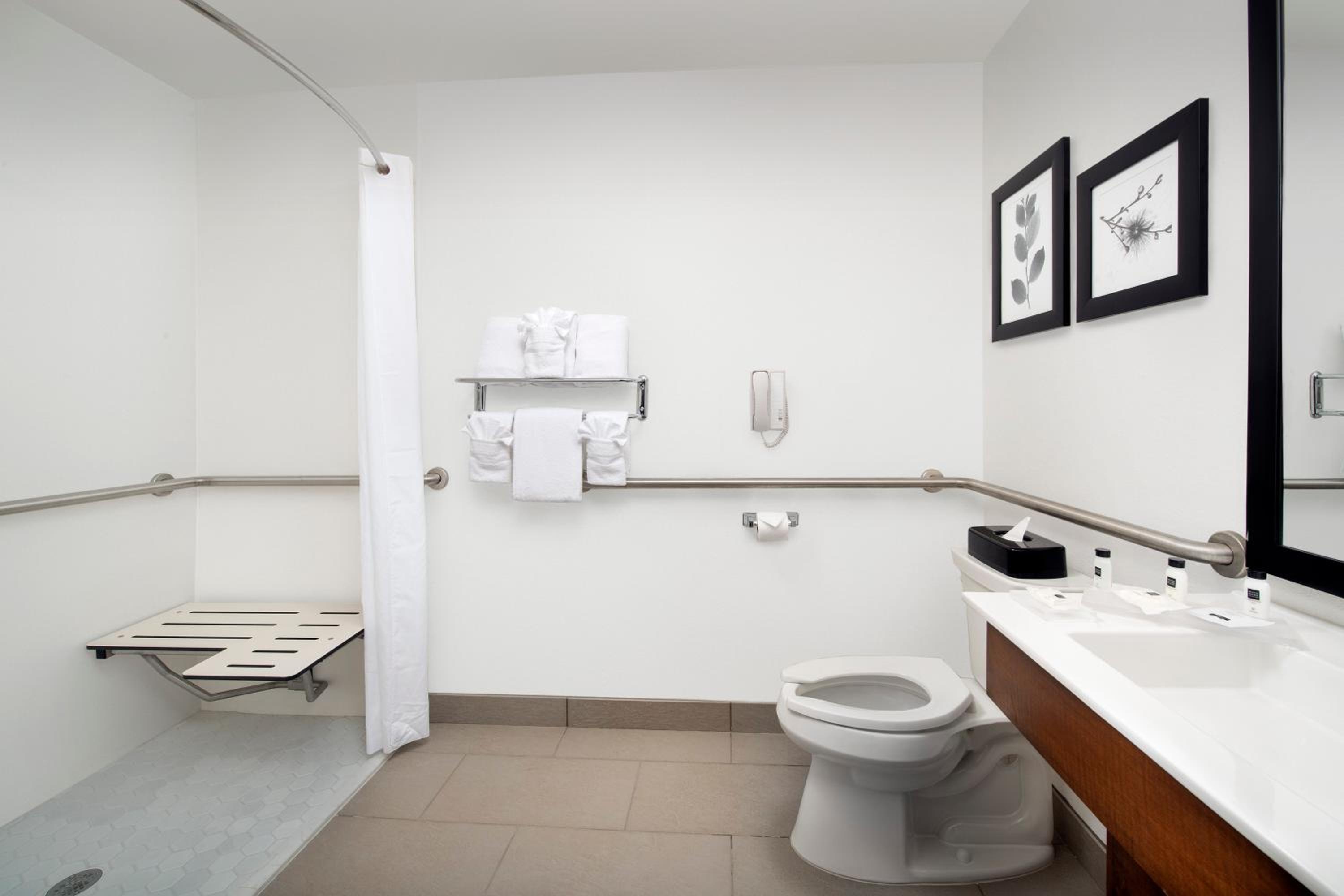 Country Inn  Suites by Radisson, Houston Intercontinental Airport East, TX - Property Image 6