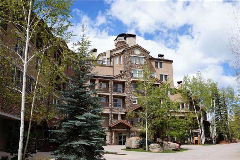 Snowmass Ski-In Ski-Out Condominiums in Snowmass Village, US