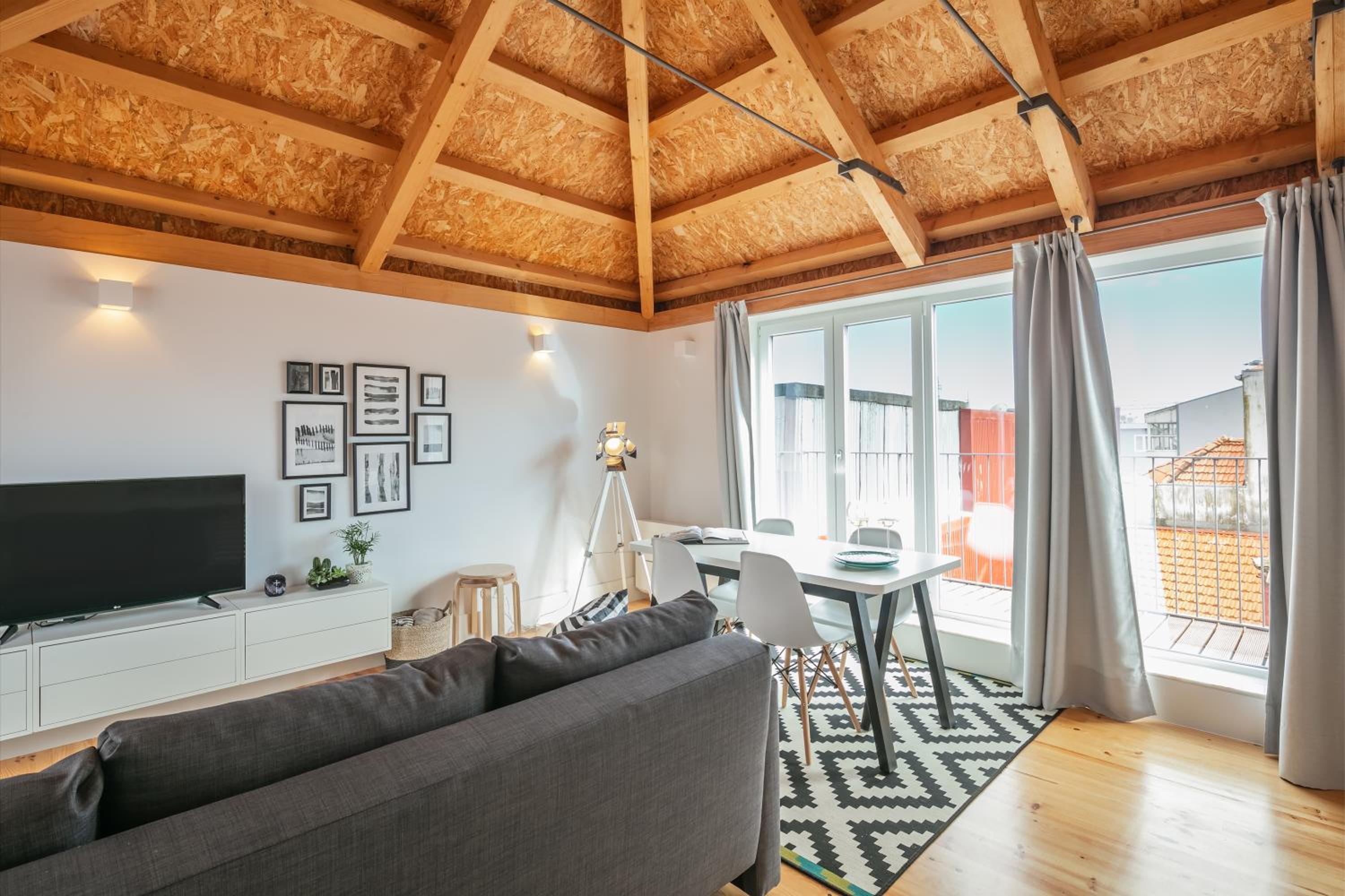 Indulge Porto Flats