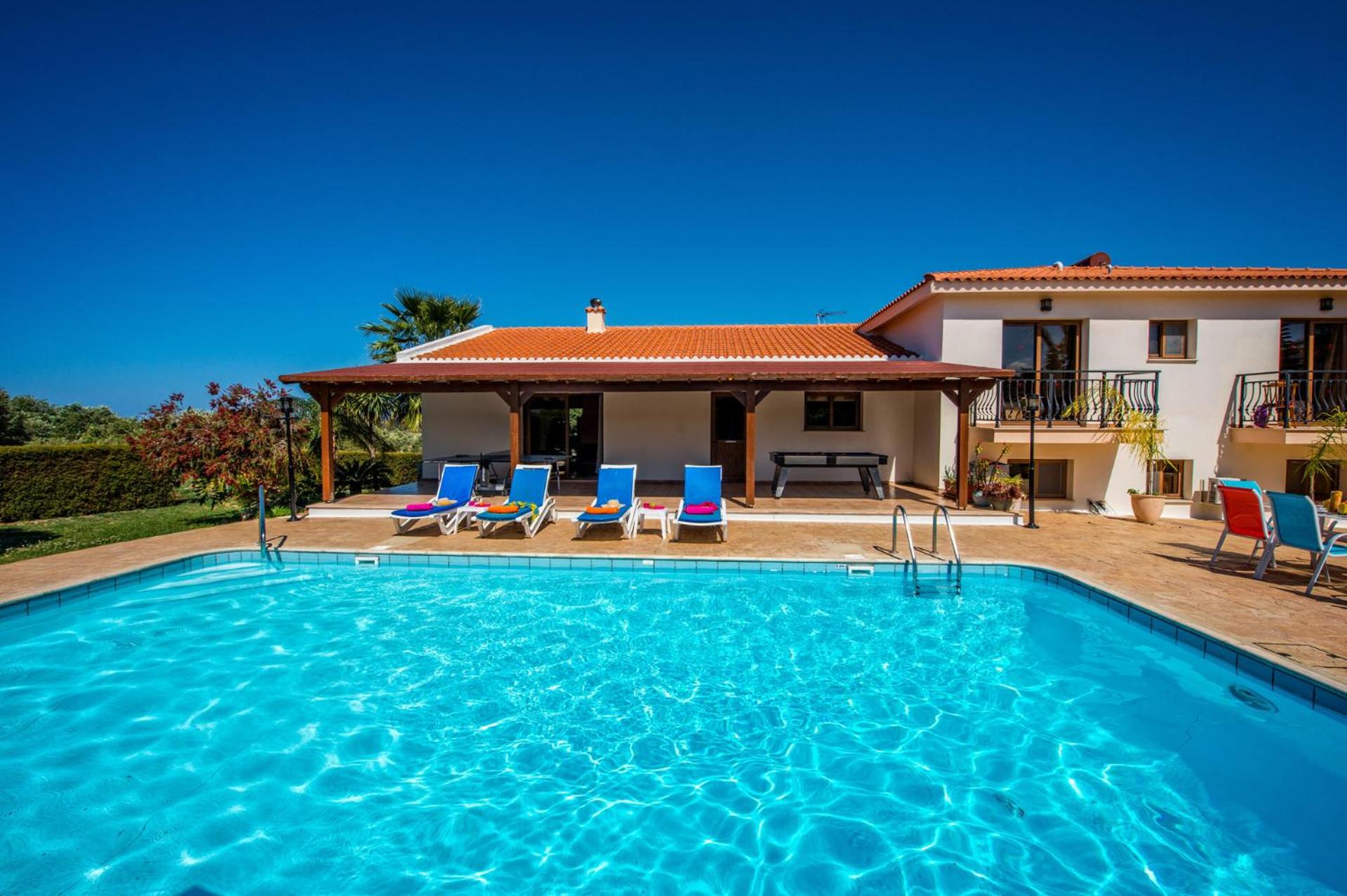 Androniki Luxury Villa Sea Views Pool BBQ WiFi A/C