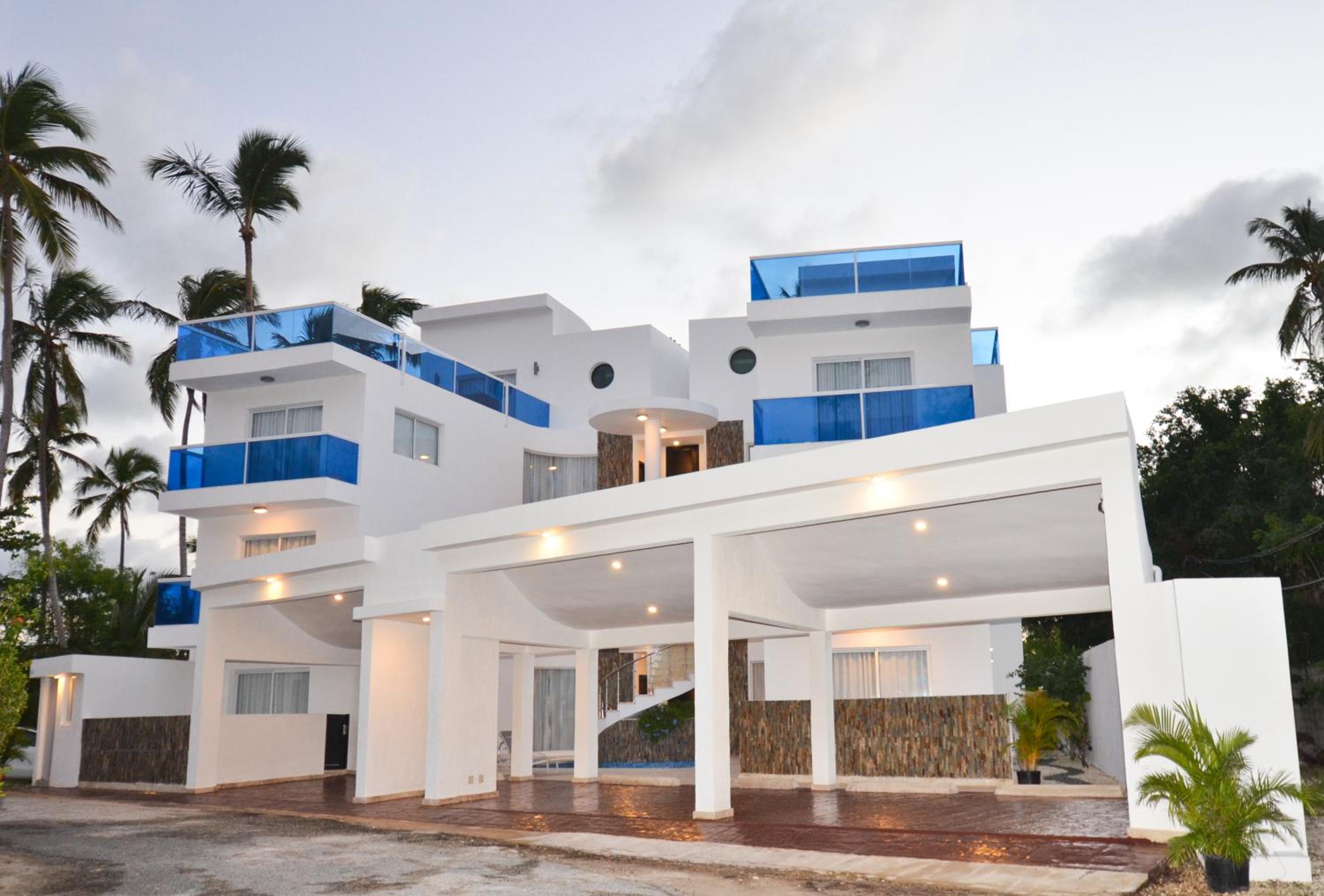 The Sanctuary @ Los Corales