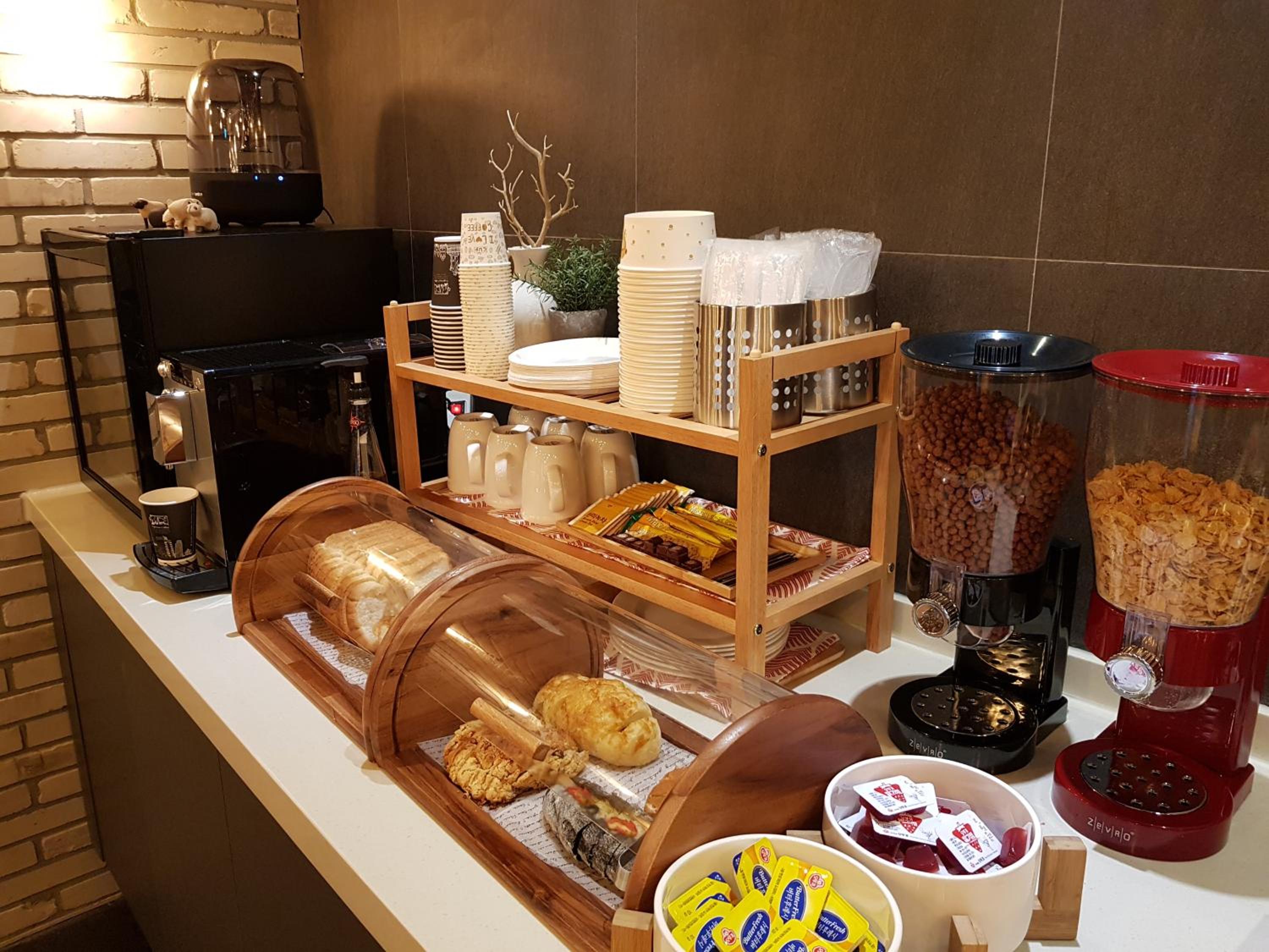 Hostel CLEO Seoul Hongdae