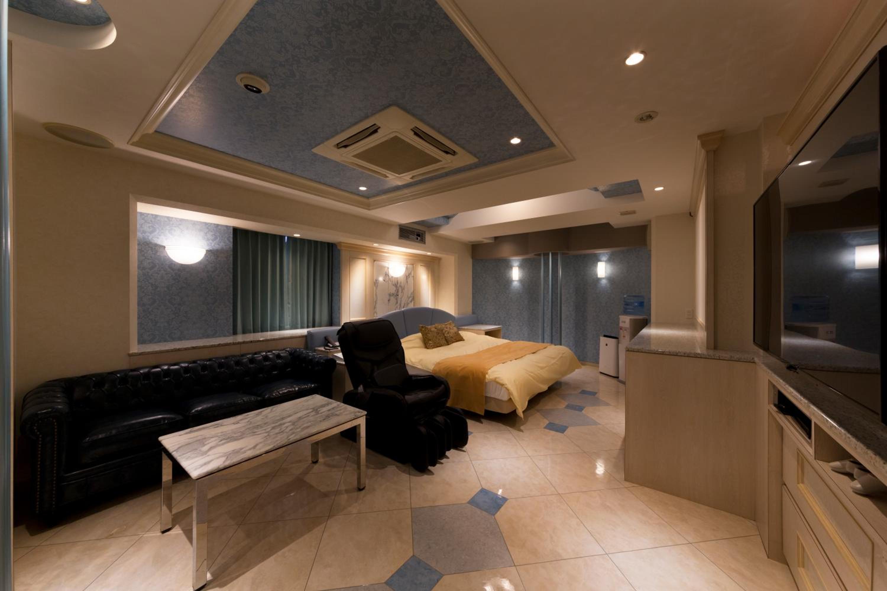 Hotel Luna Ikeda (Adult Only)