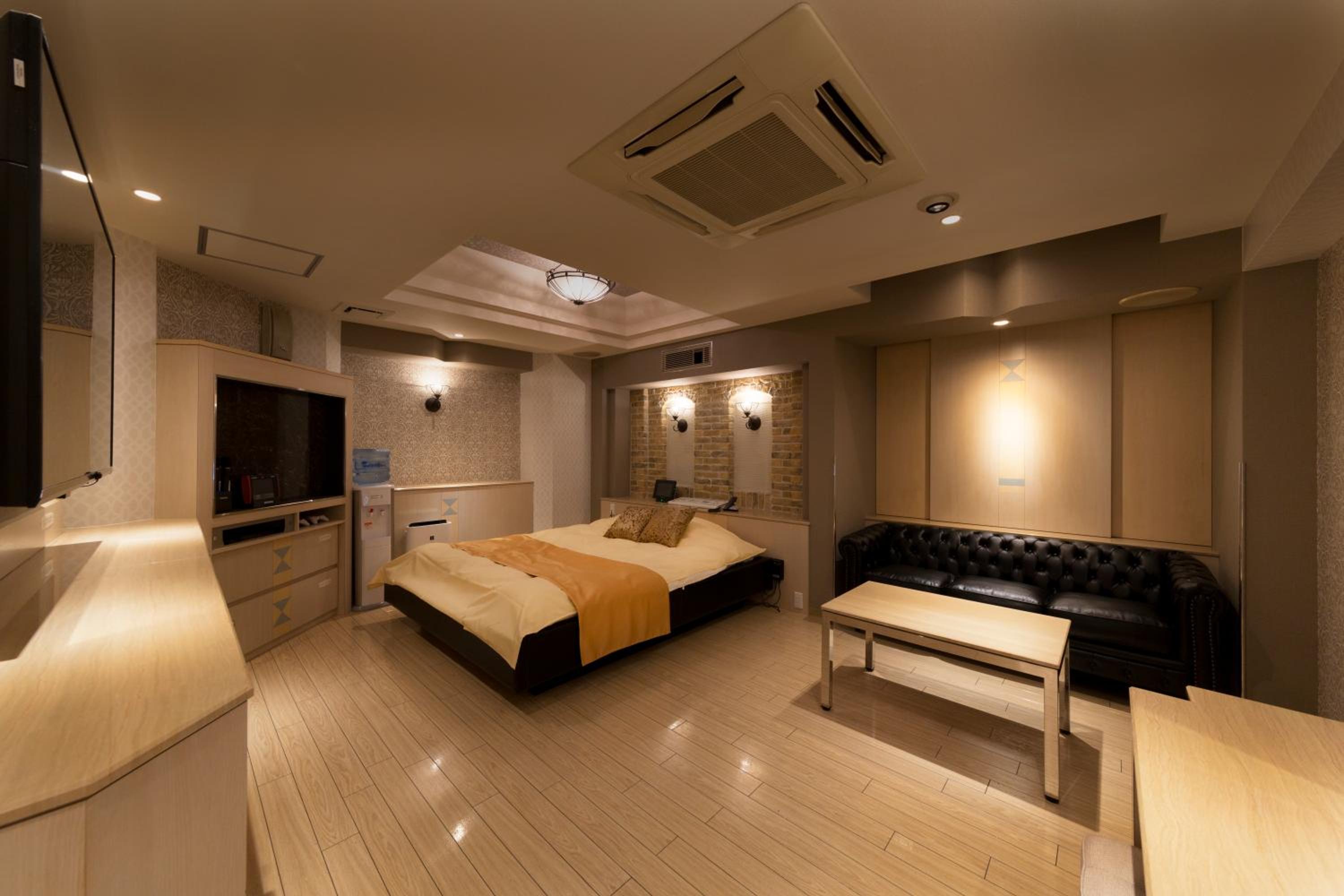 Hotel Luna Ikeda (Adult Only)