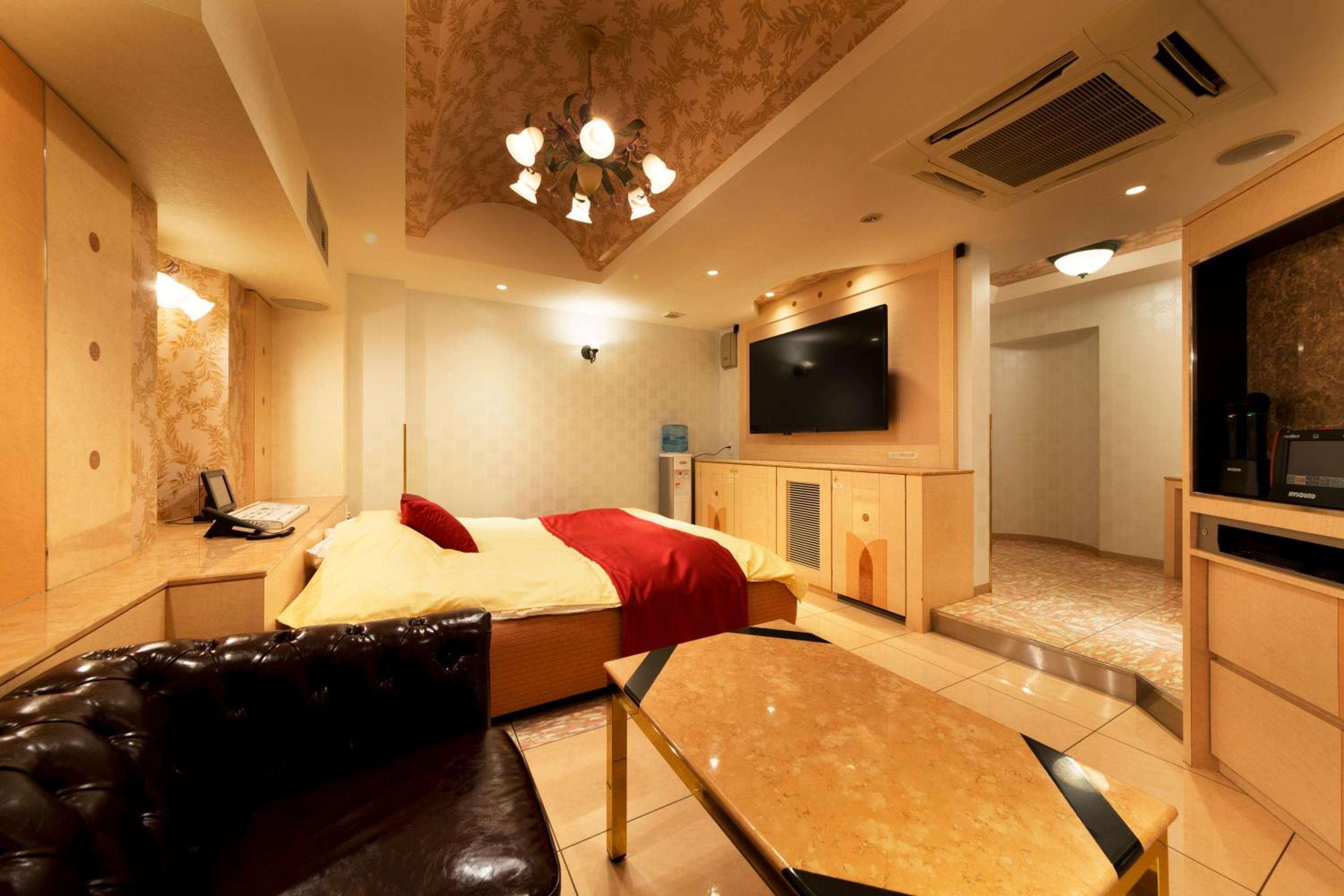 Hotel Luna Ikeda (Adult Only)