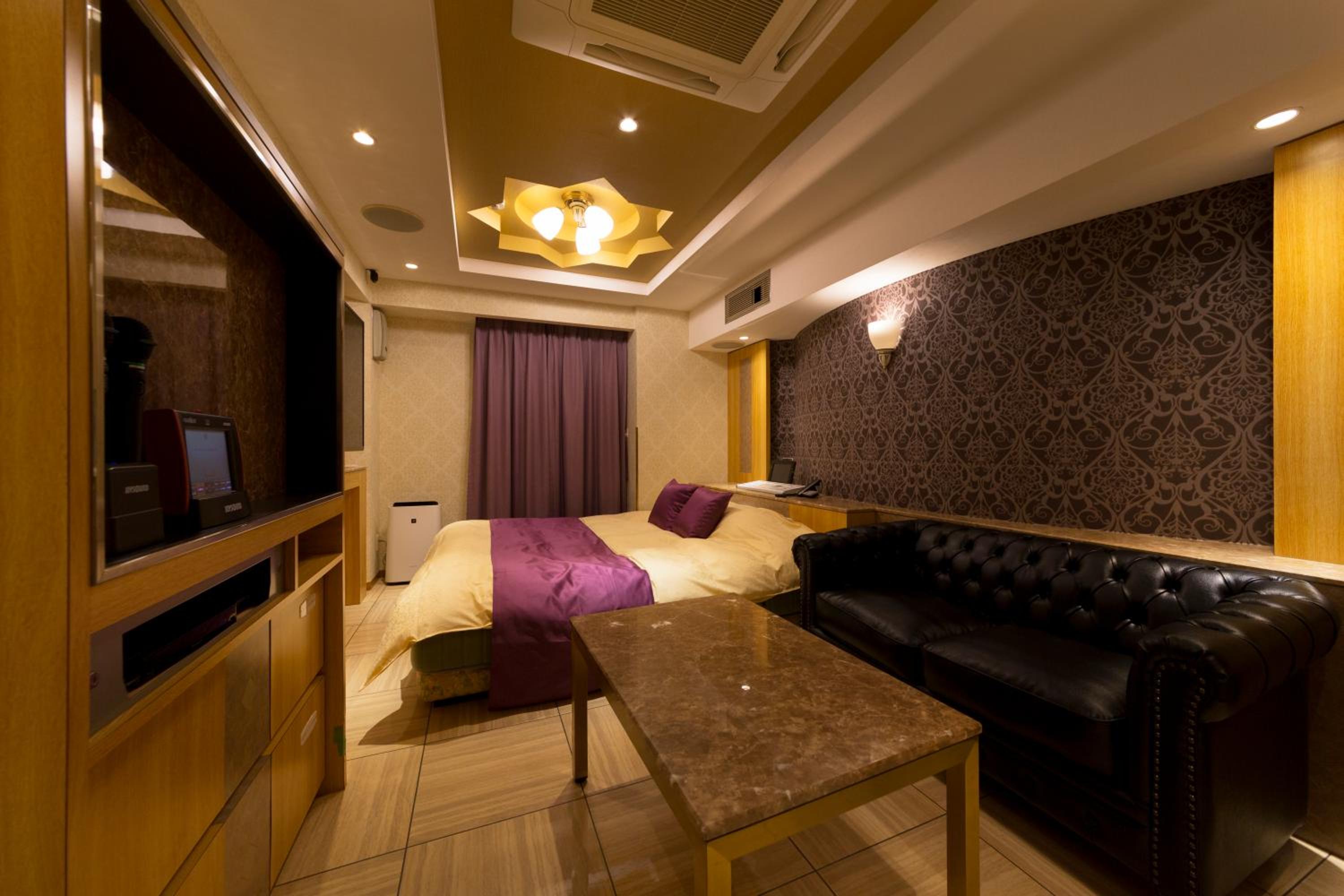 Hotel Luna Ikeda (Adult Only)