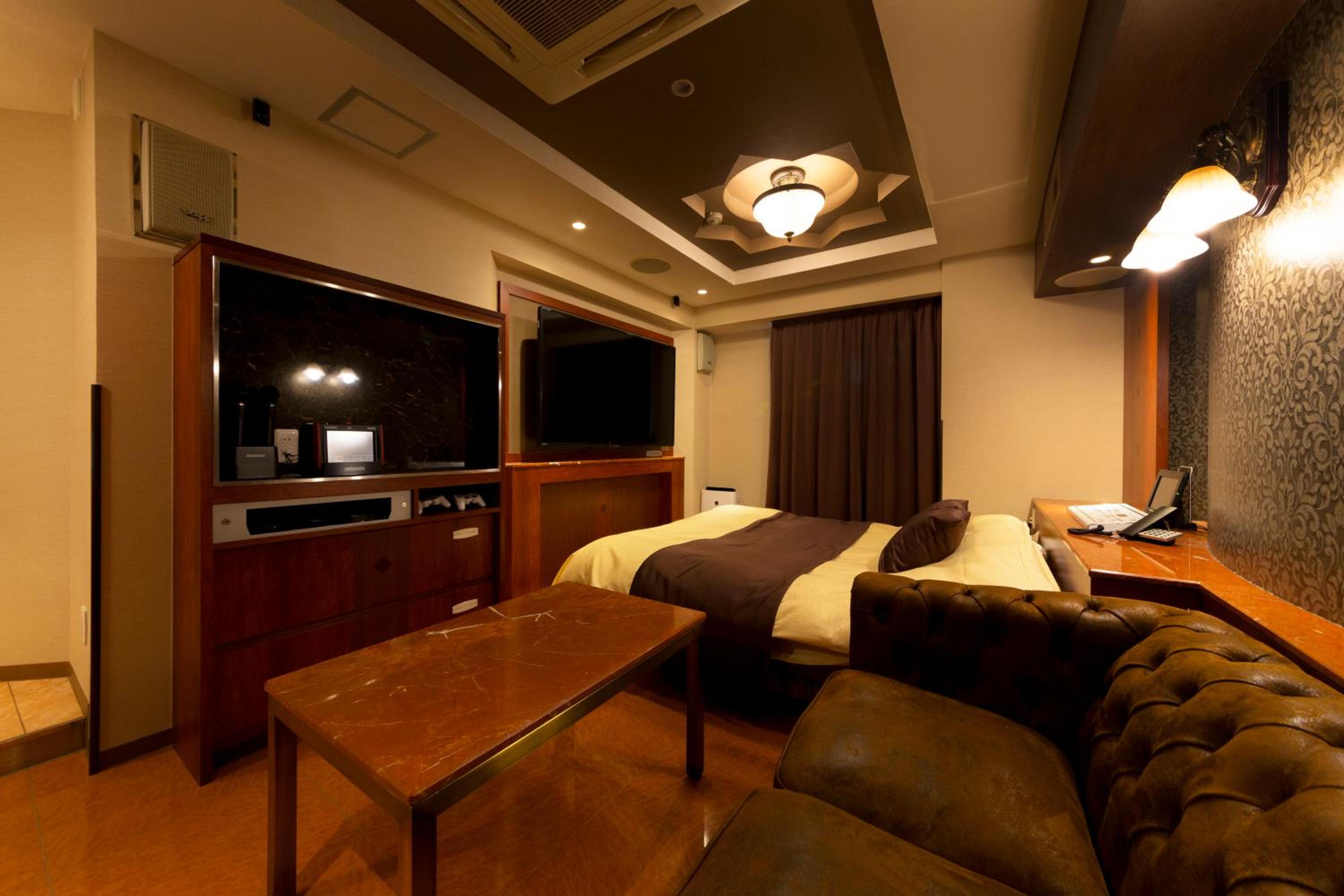 Hotel Luna Ikeda (Adult Only)