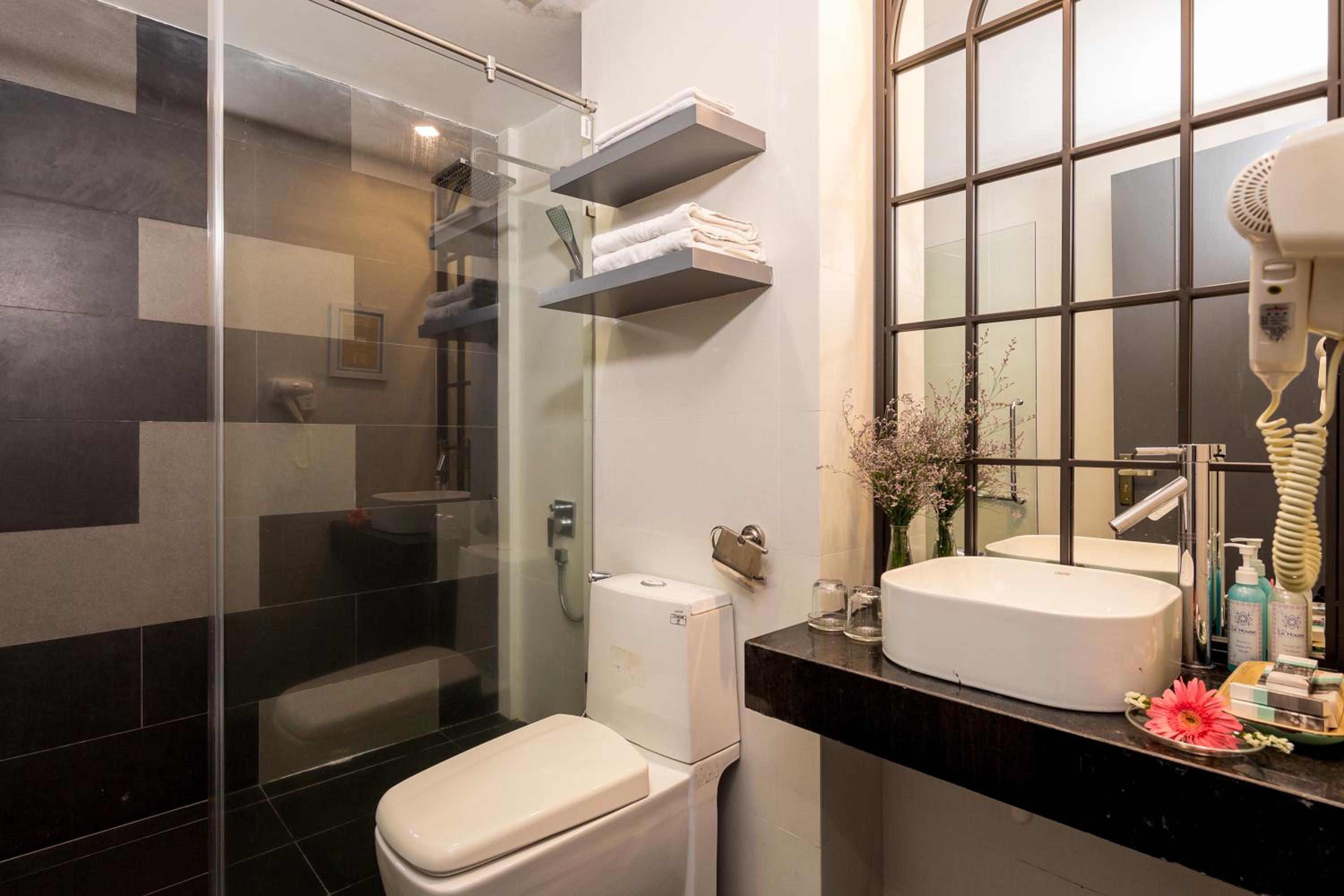 Le House Boutique Hotel - 100m to the beach