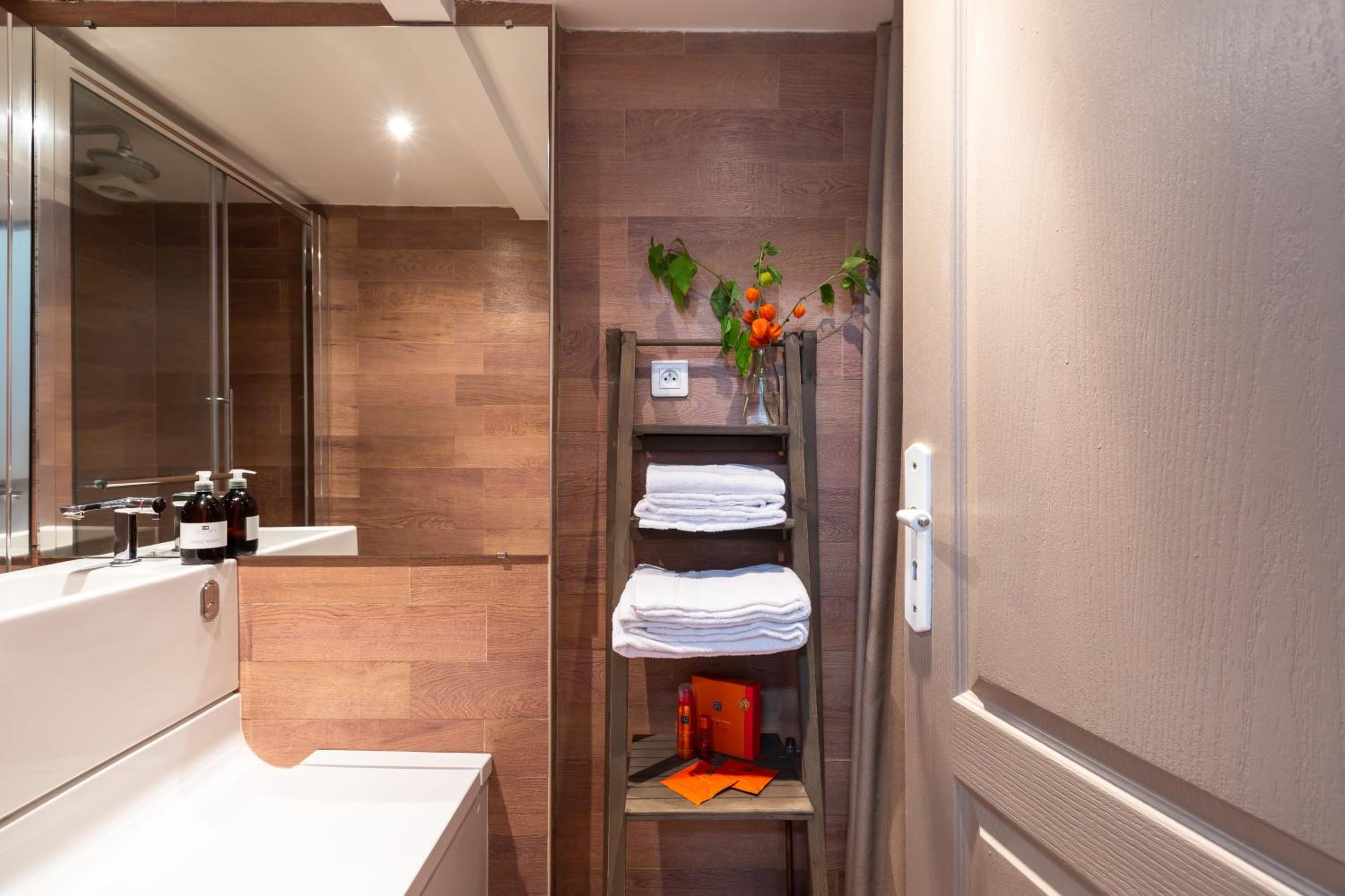 Artisan Lofts near Marais