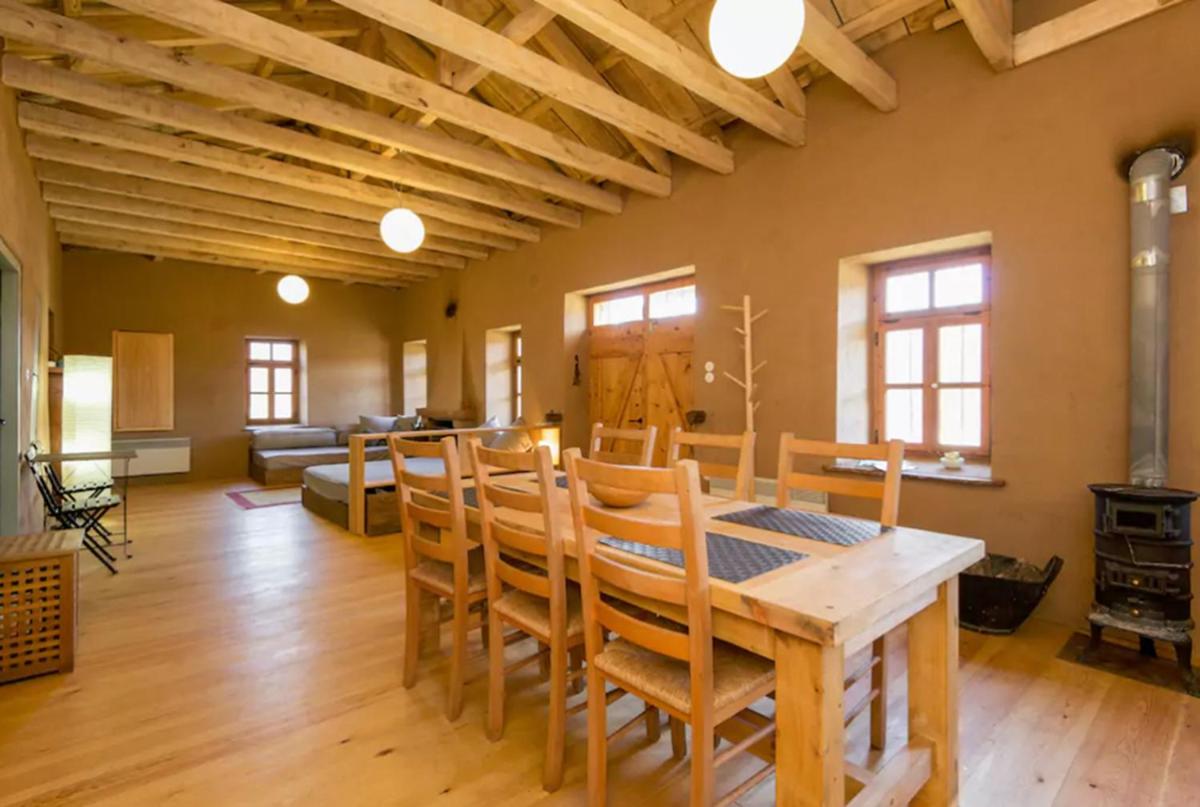Serene Stone House photo 1
