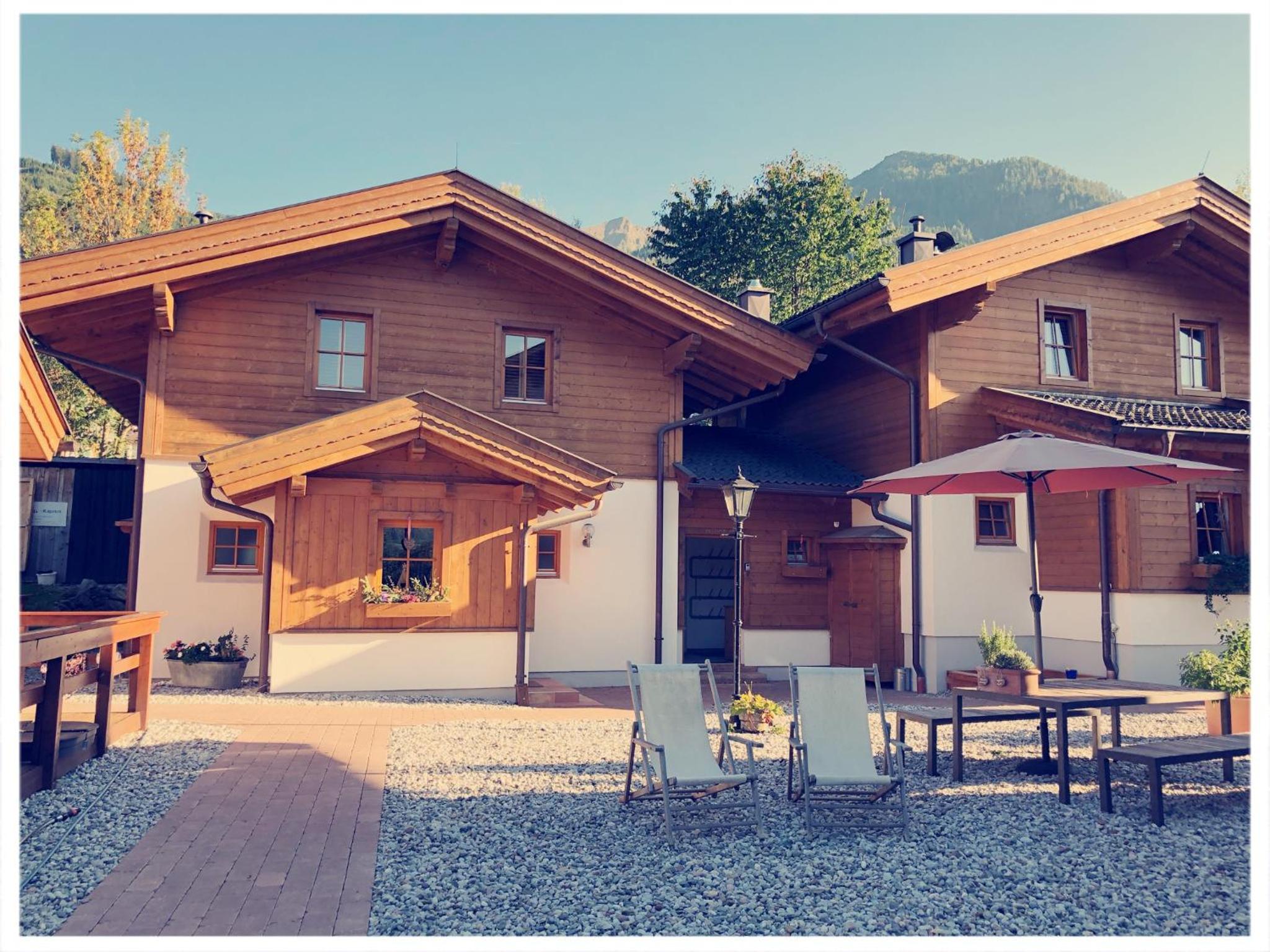 Dorfchalets & Apartments - in Kaprun centre including FREE entry Tauern Spa and Summer Card