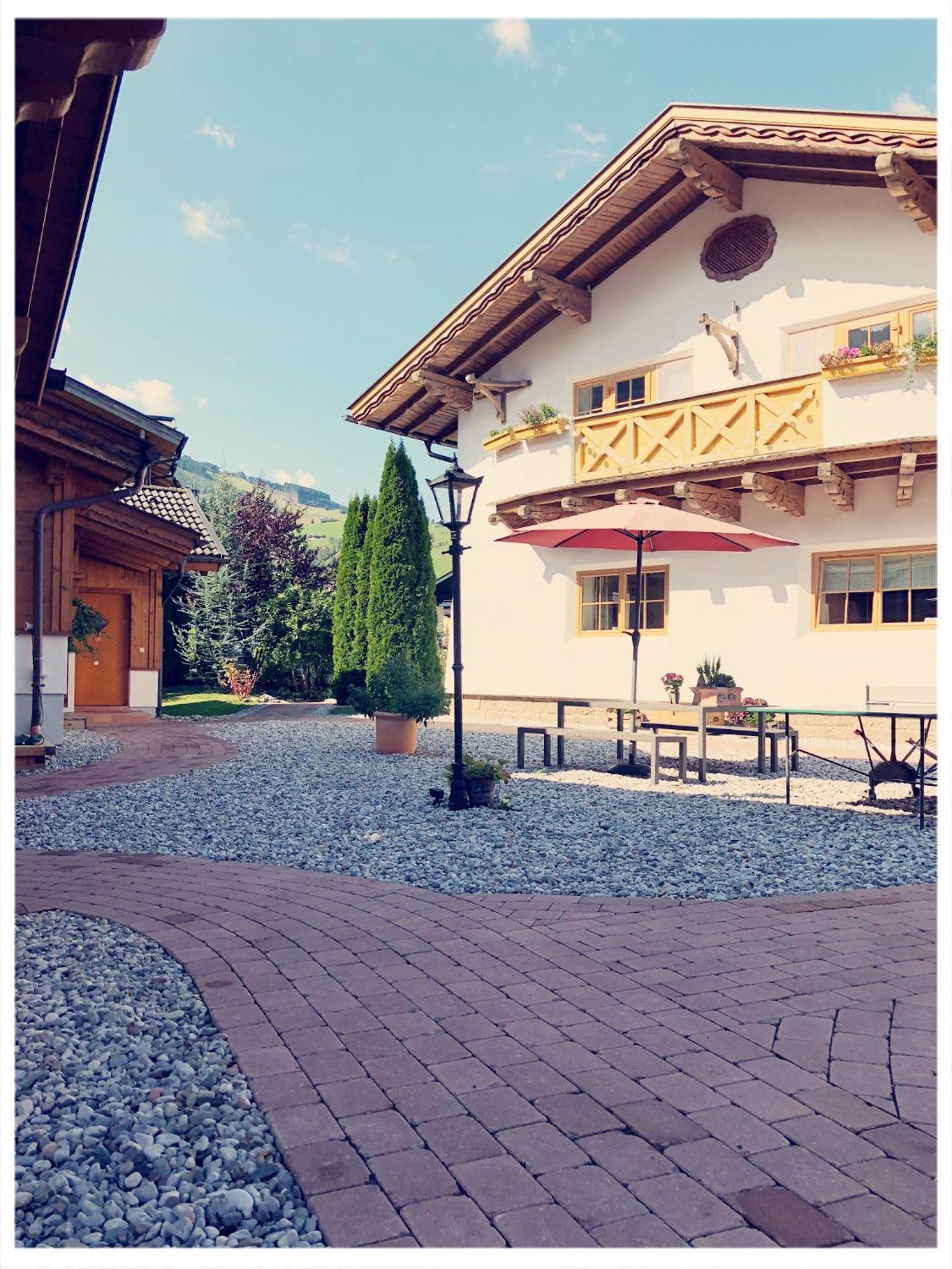 Dorfchalets & Apartments - in Kaprun centre including FREE entry Tauern Spa and Summer Card