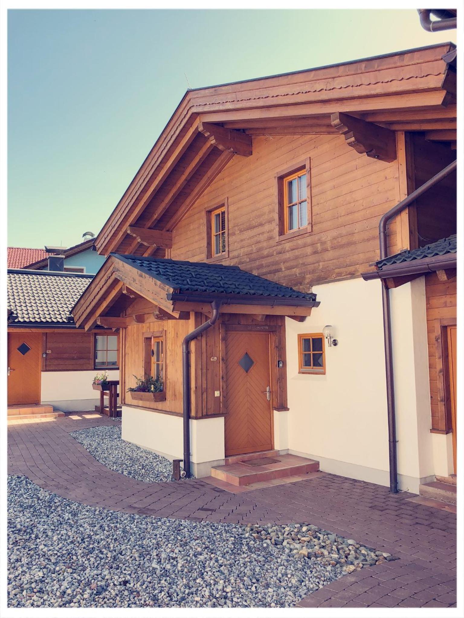 Dorfchalets & Apartments - in Kaprun centre including FREE entry Tauern Spa and Summer Card