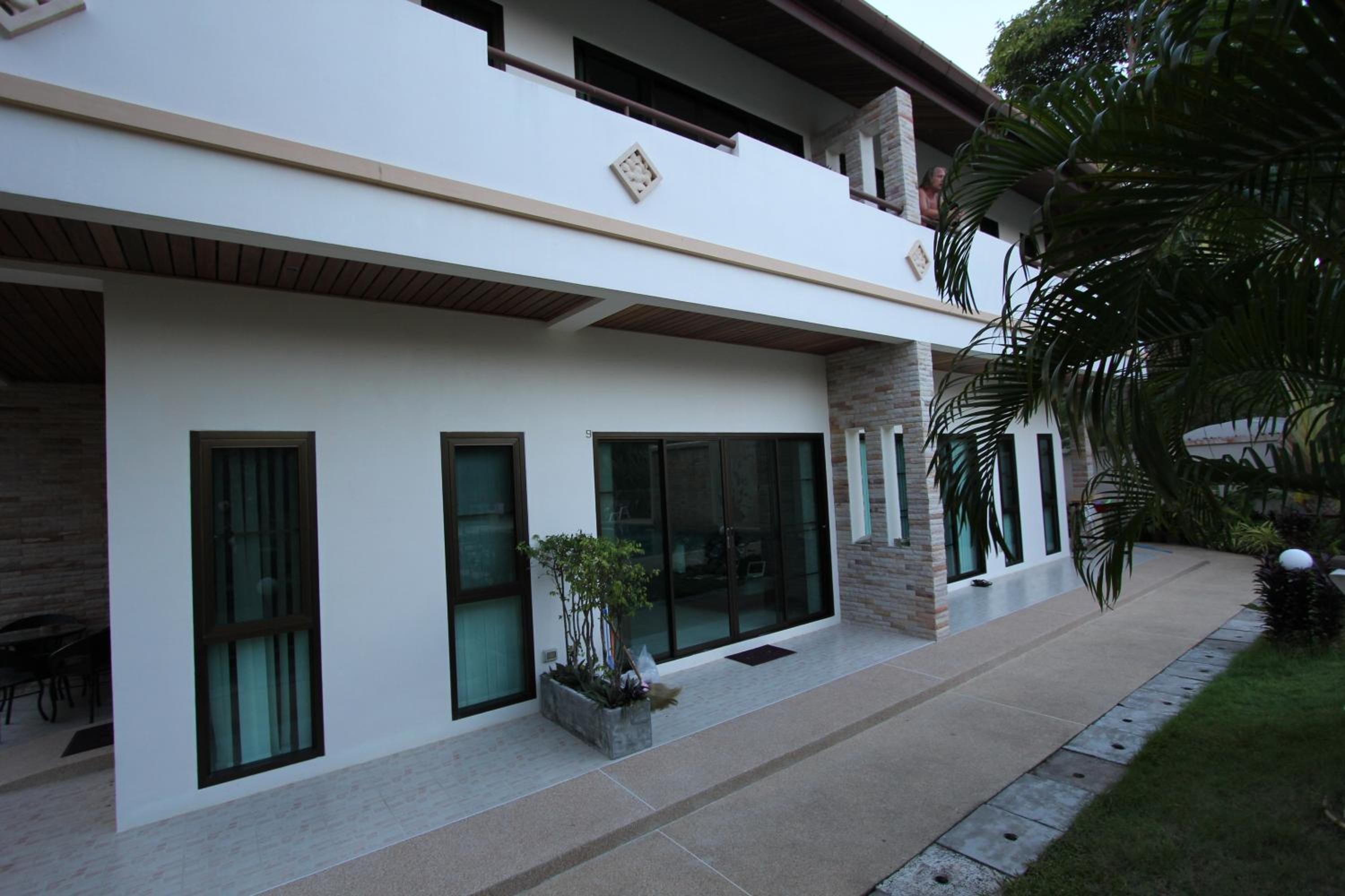 Babylon Pool Villas