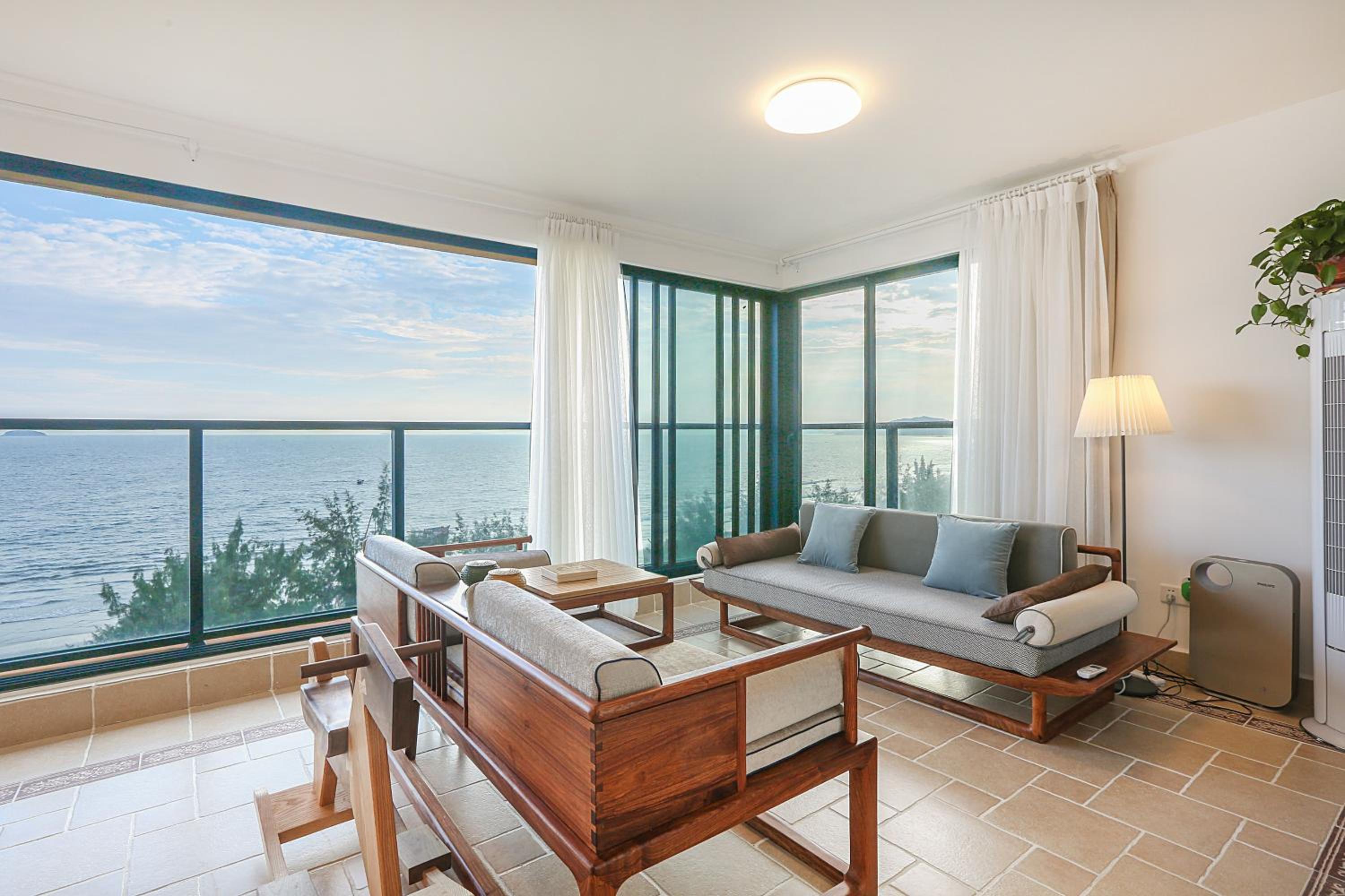 Listen to the Sea Apartment view 3