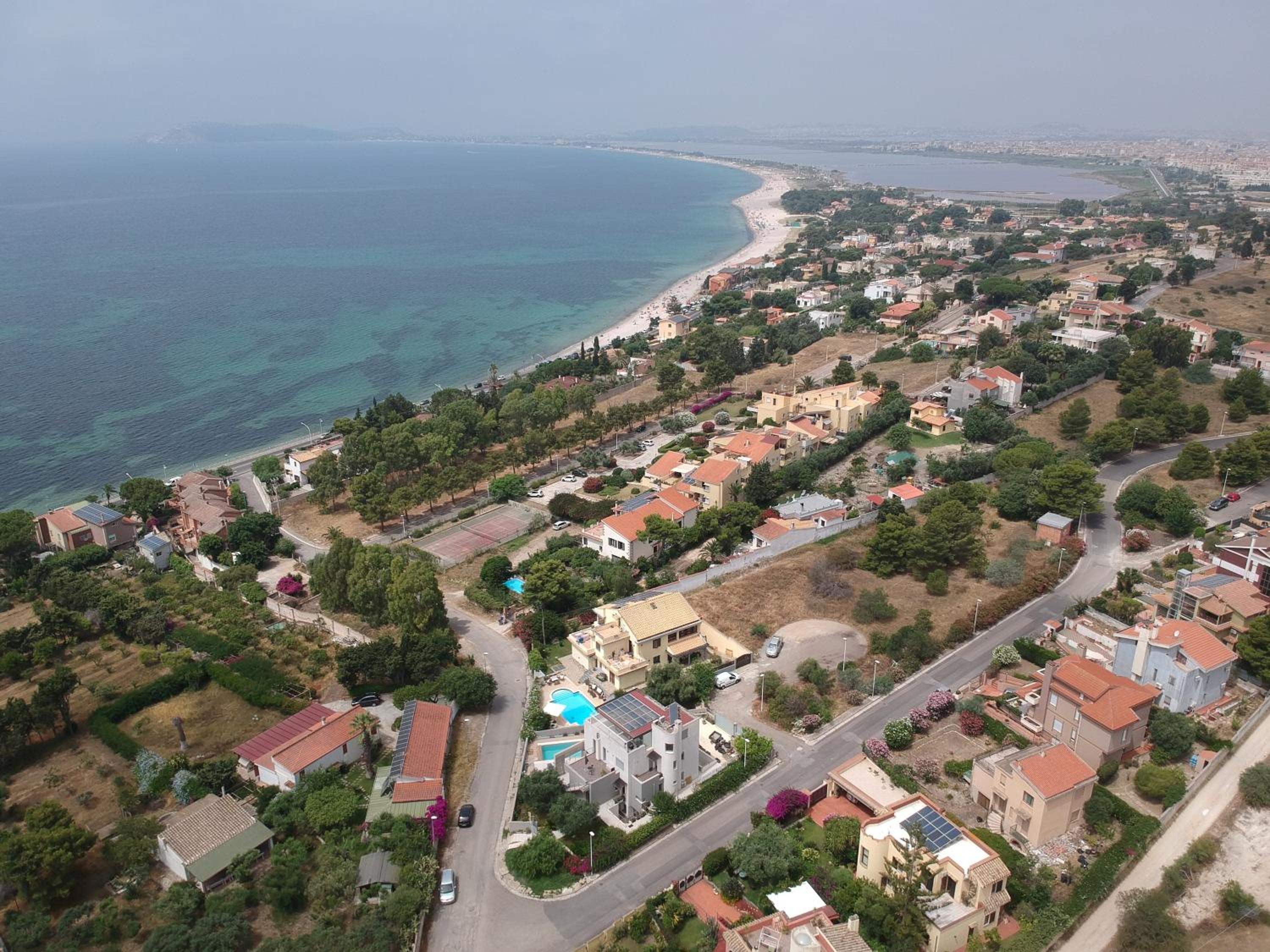 Art House Quartu - Margine Rosso