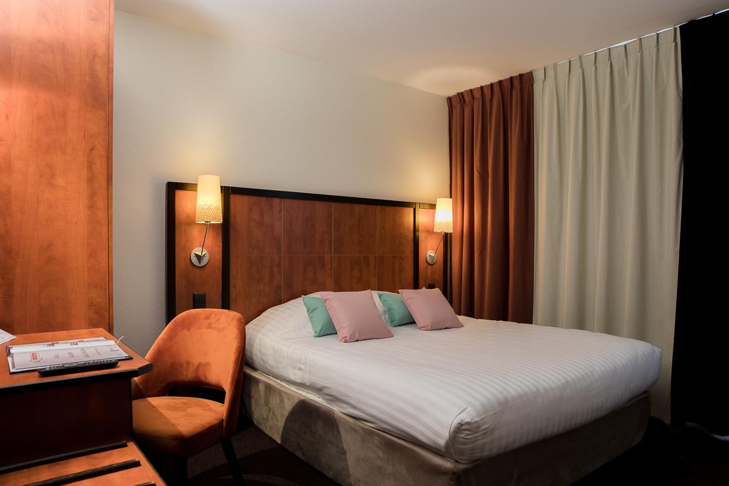 Logis LE RABELAIS Hôtel- Restaurant - SPA