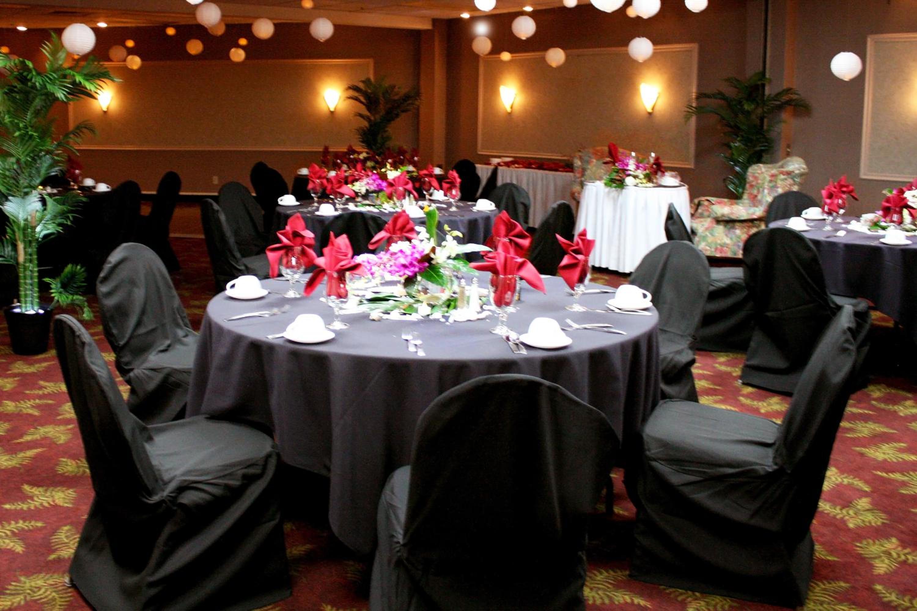 Medford Vacations - Rogue Regency Inn Suites - Property Image 23