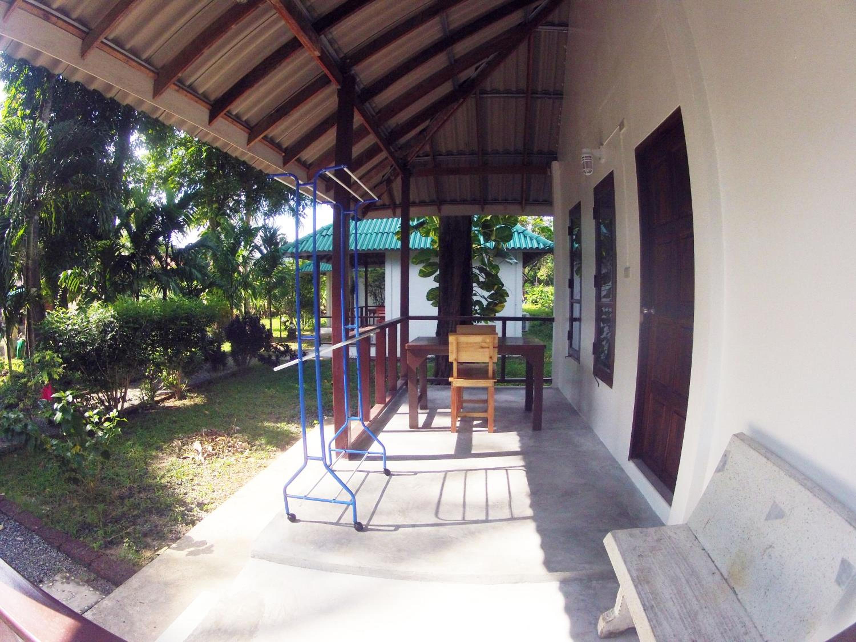 Photo 12
