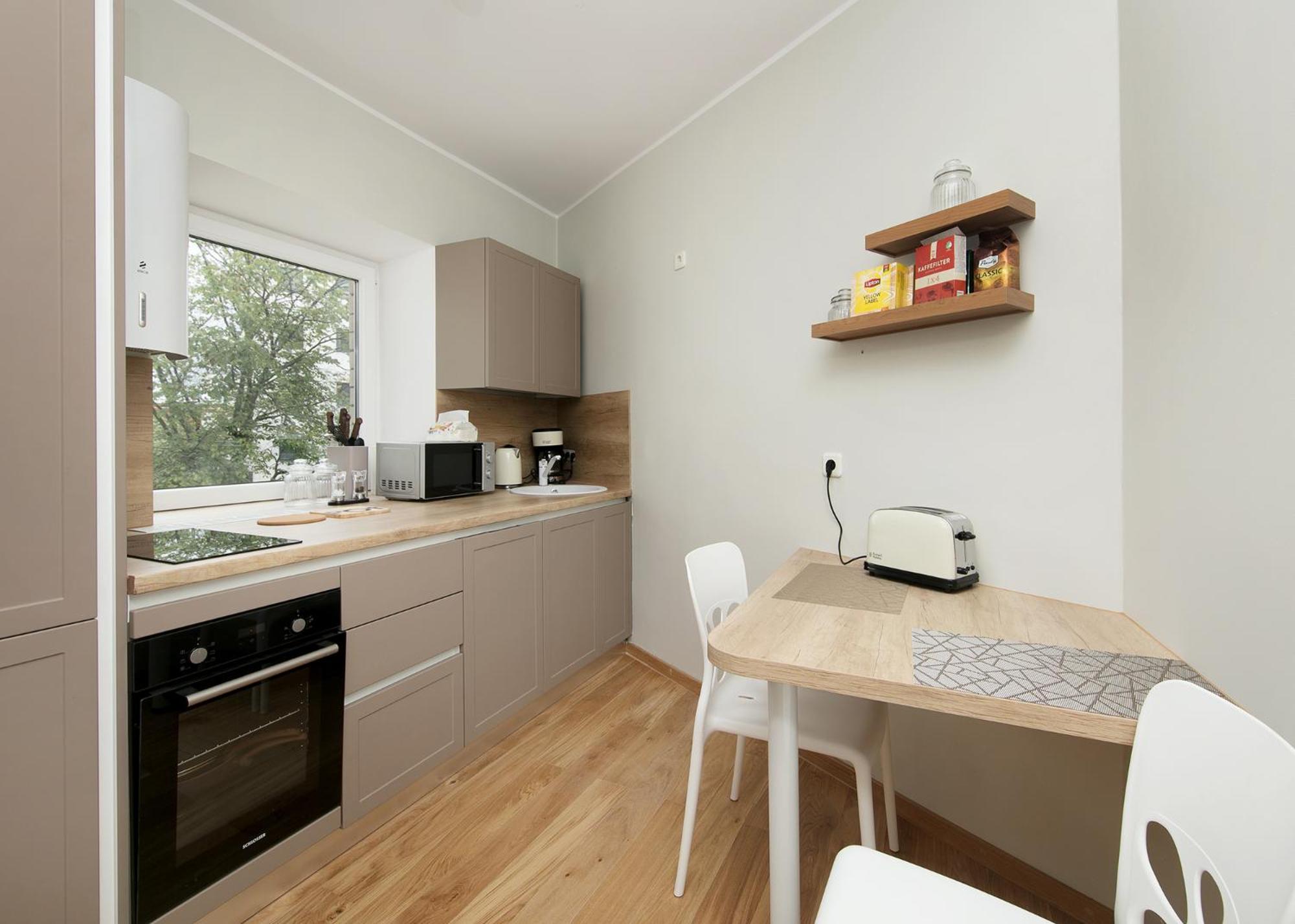 Cozy&Quiet, 5 floor, 800 meters from harbour view 2