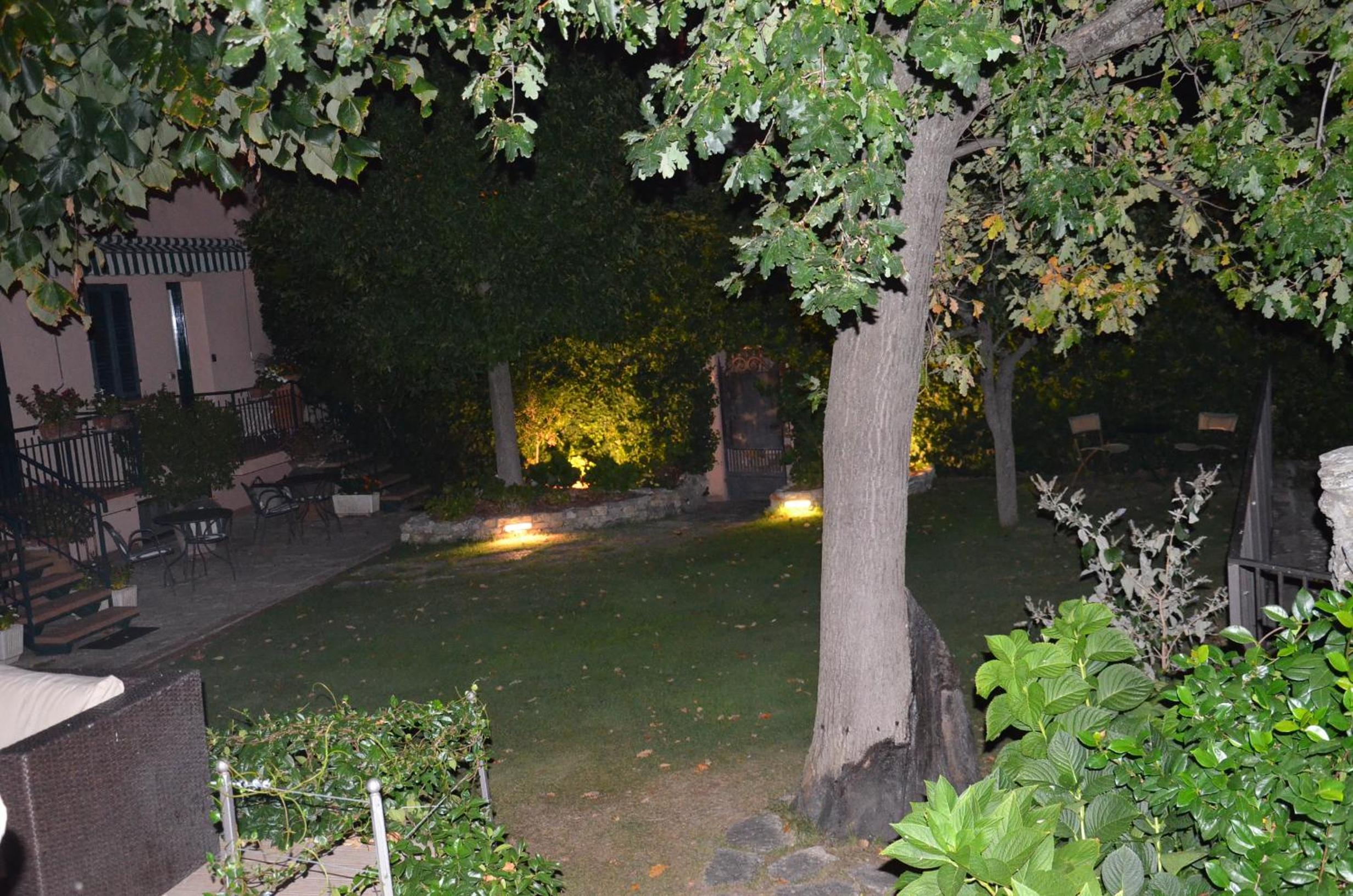 Photo 37