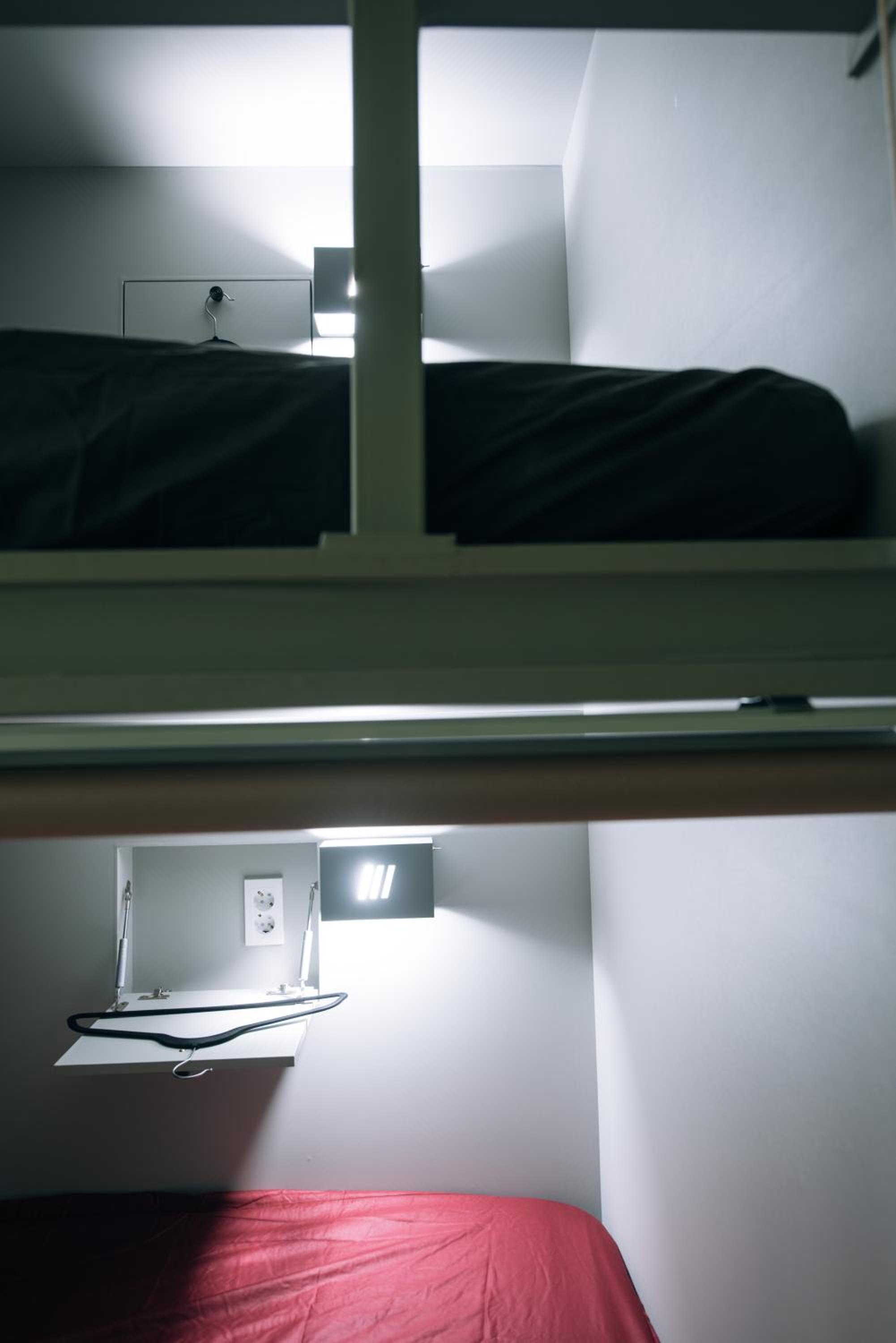 Midtown Hostel 25