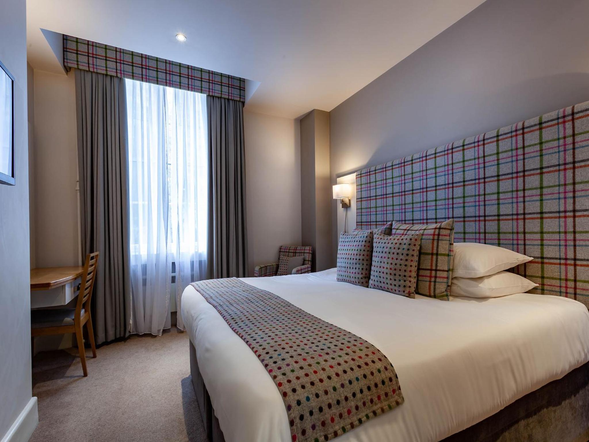 Harrogate Vacations - White Hart Hotel  Apartments - Property Image 2