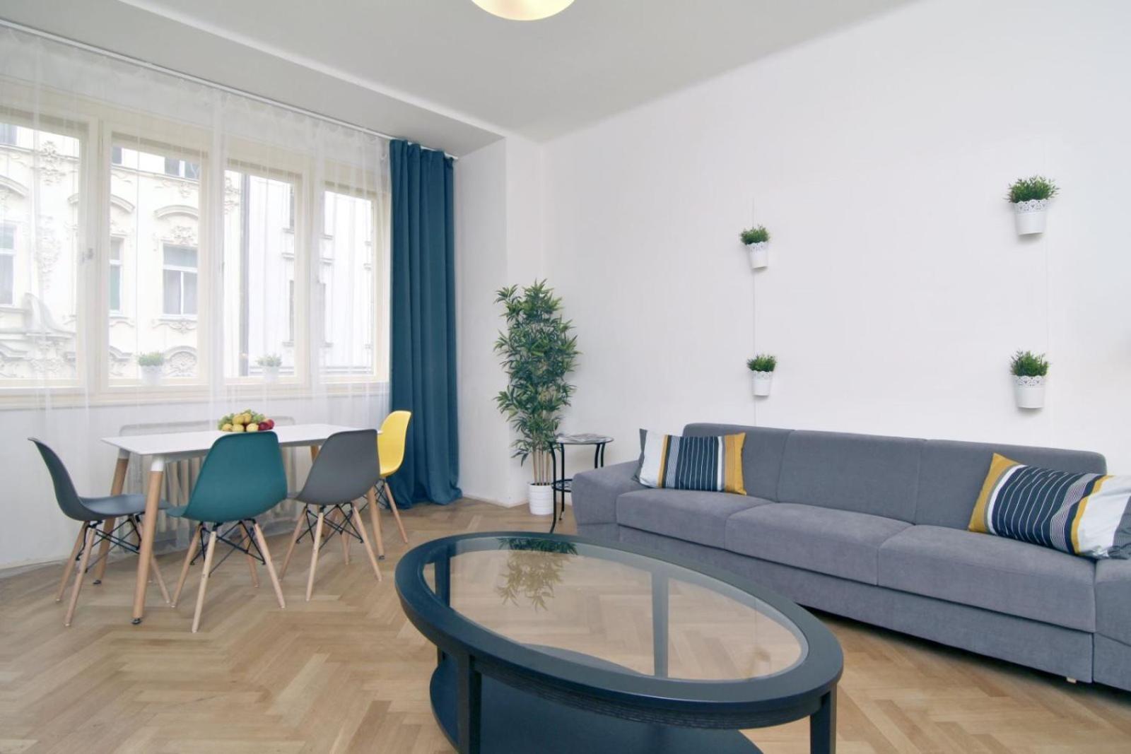 Apartments with 2 Bathrooms