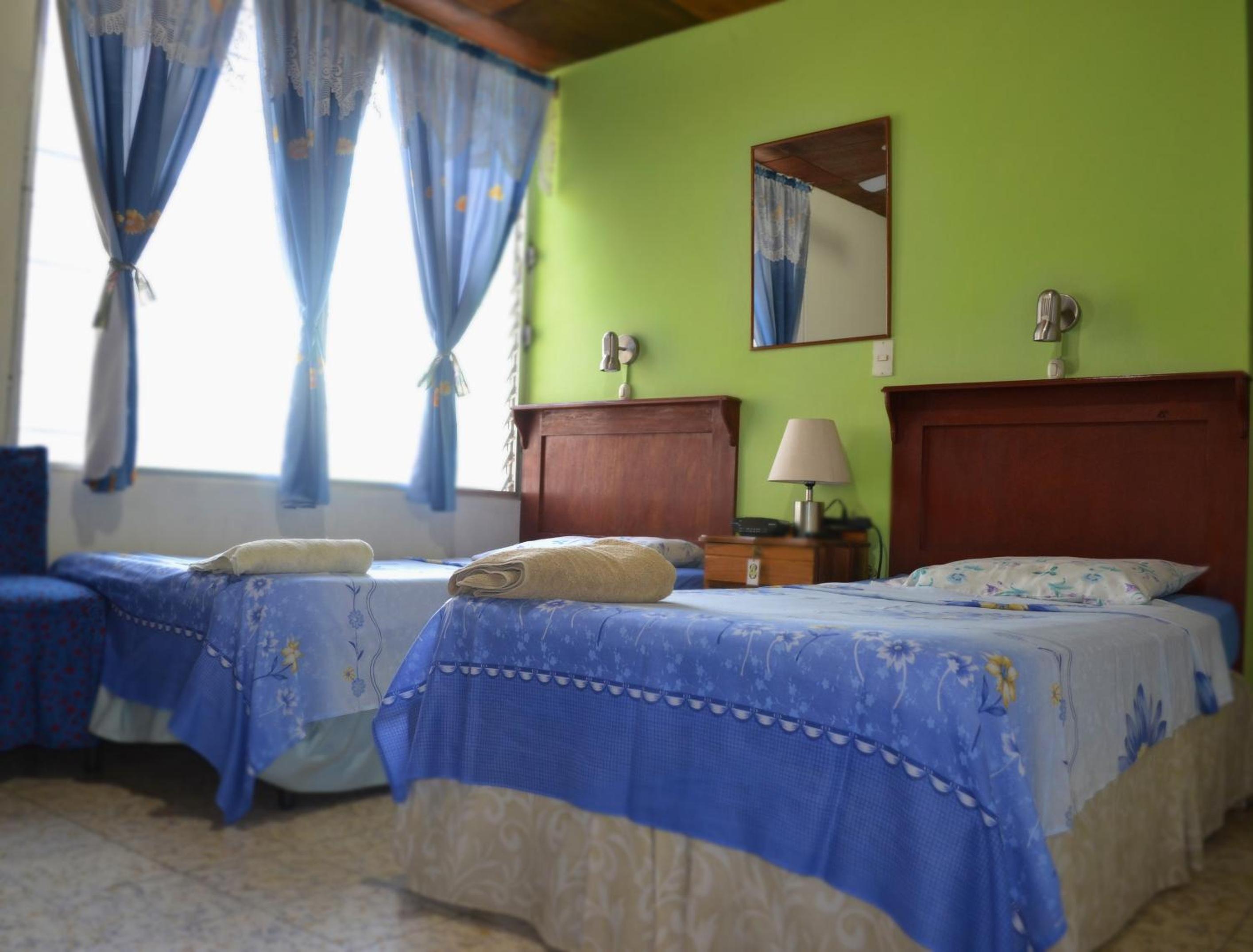 Hotel Oasis