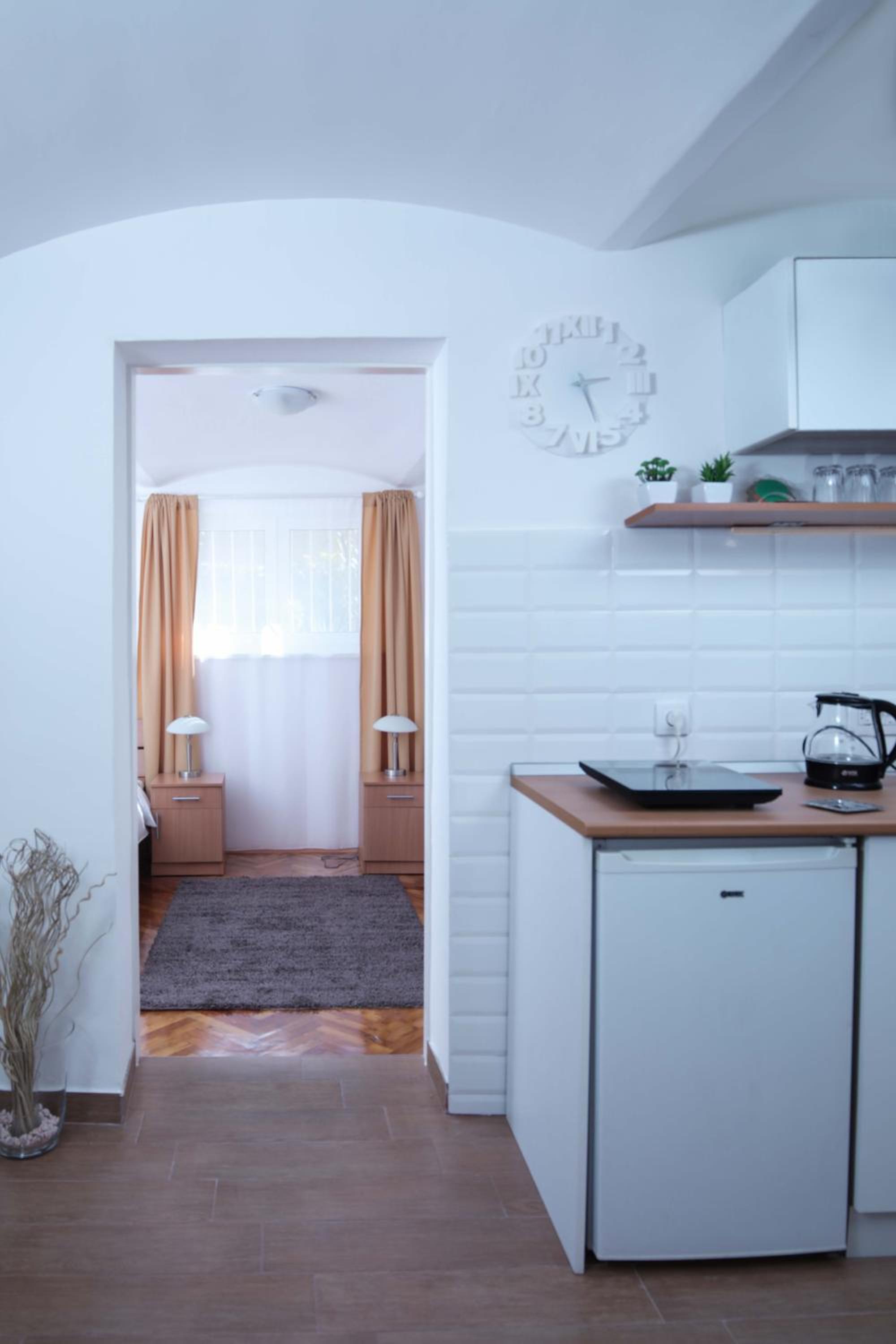 Inter Apartment Belgrade with free Parking view 2