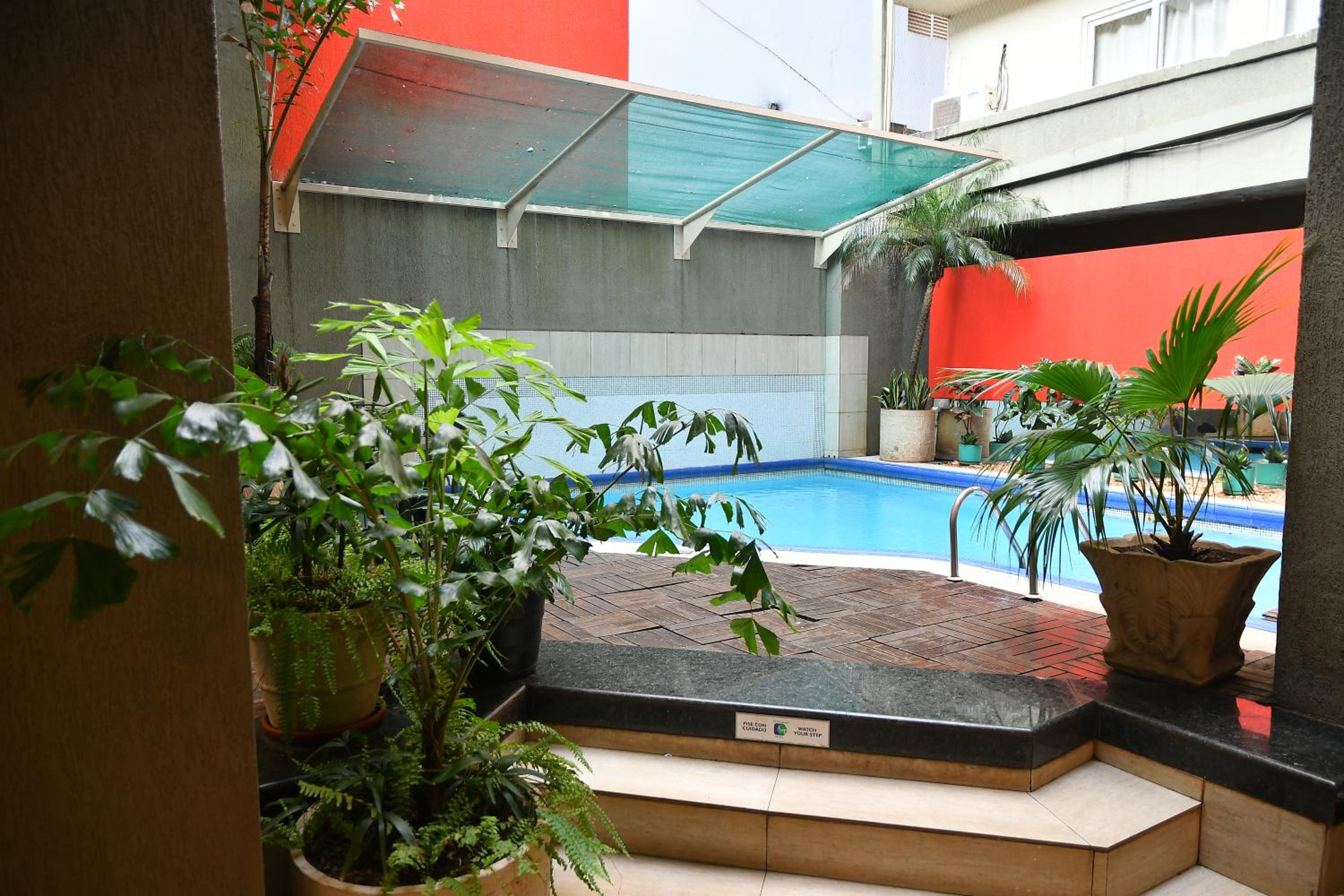 Pool & Wellness
