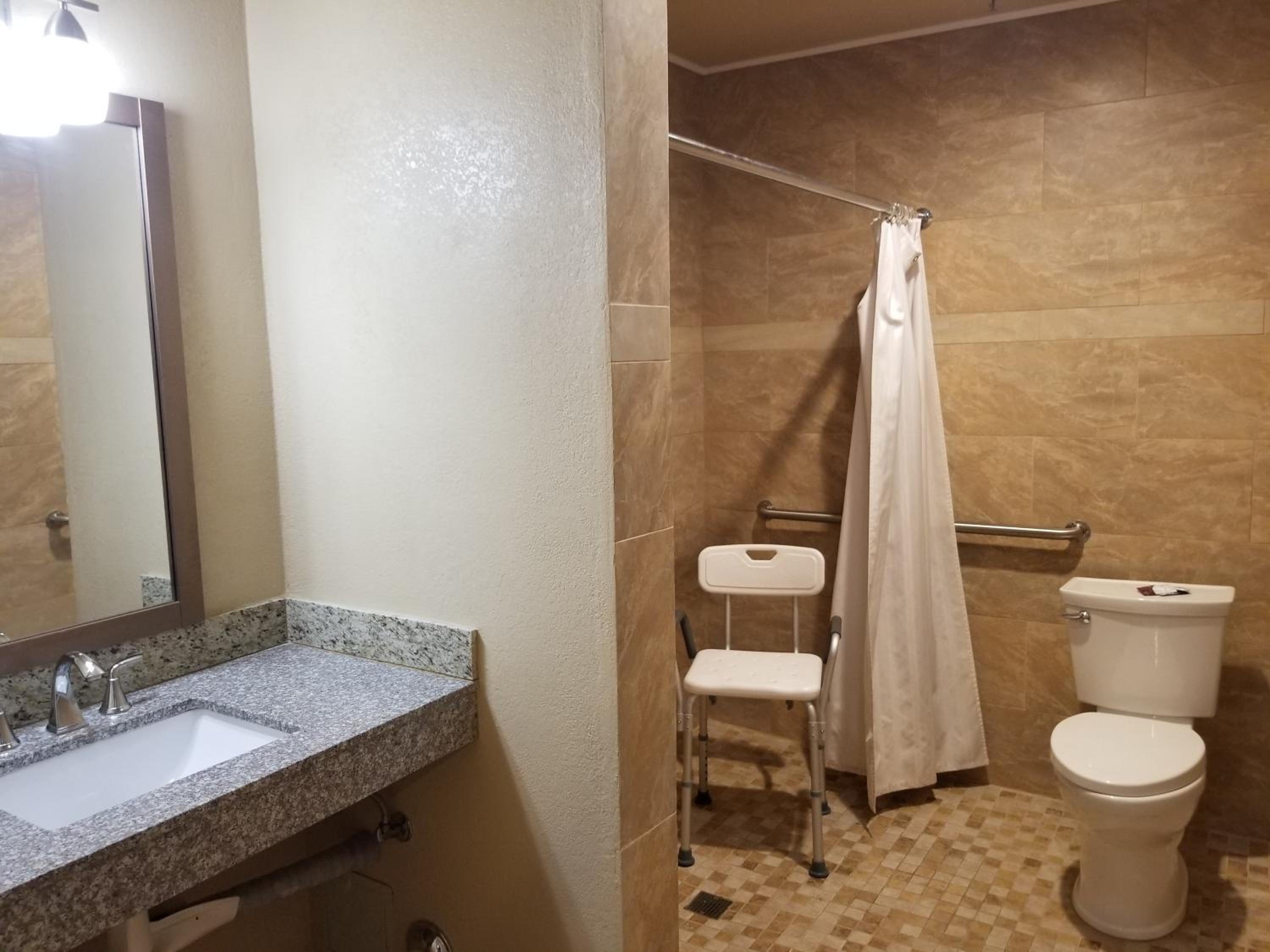 Welcome Inn & Suites Anaheim — photo 17