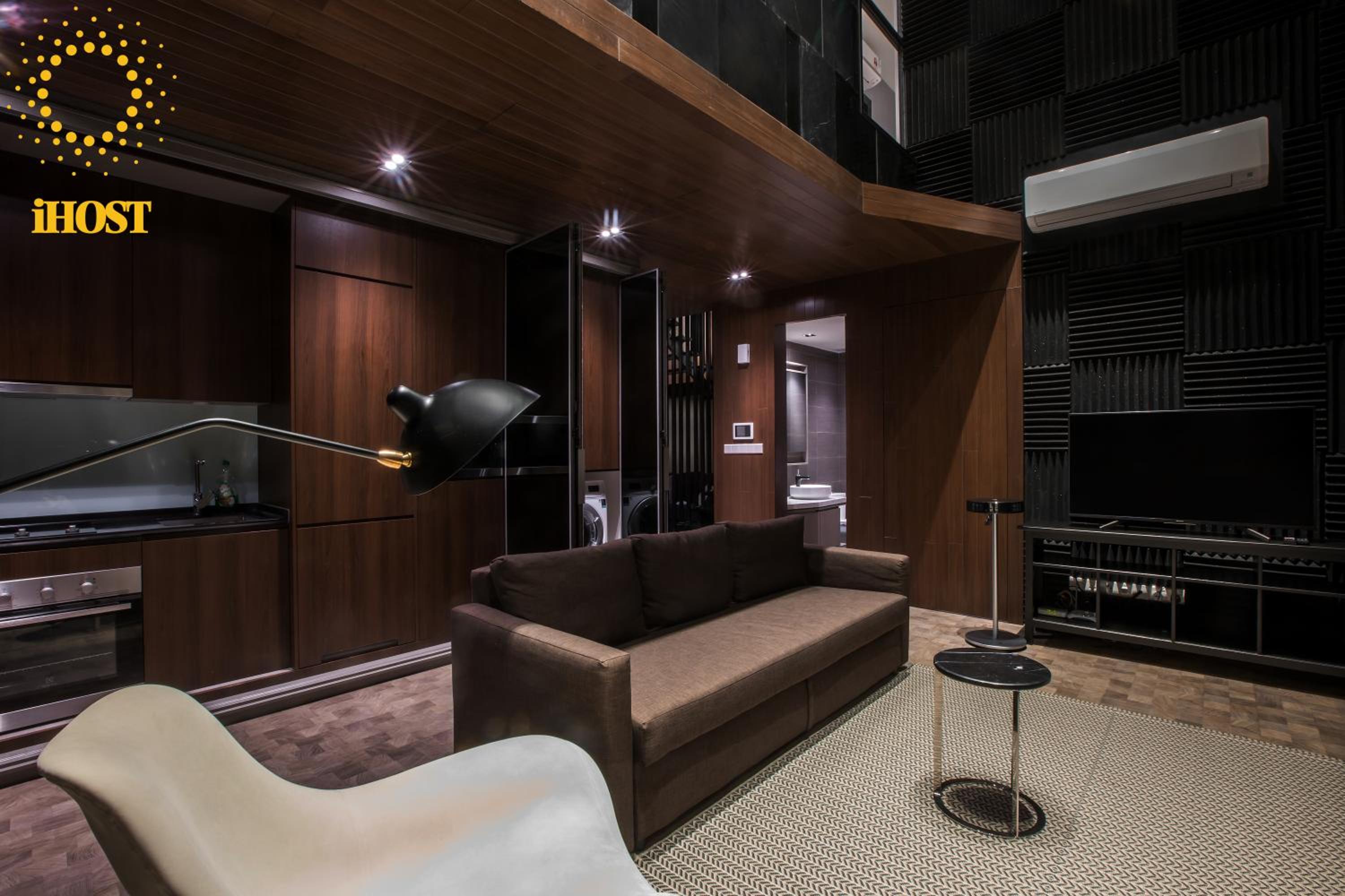 Expressionz Suites By iHost Global