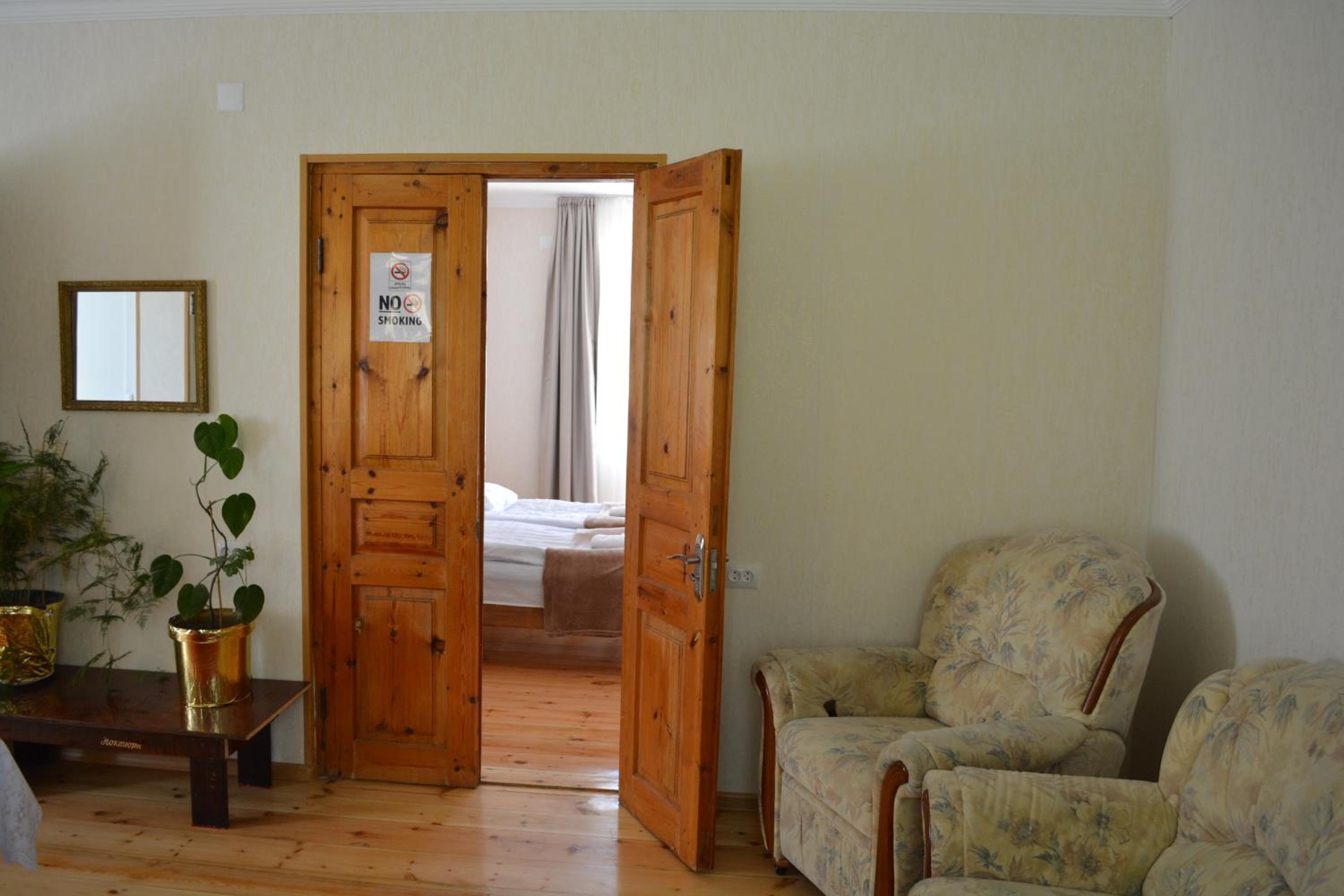 Ekaterine Guest House view 4