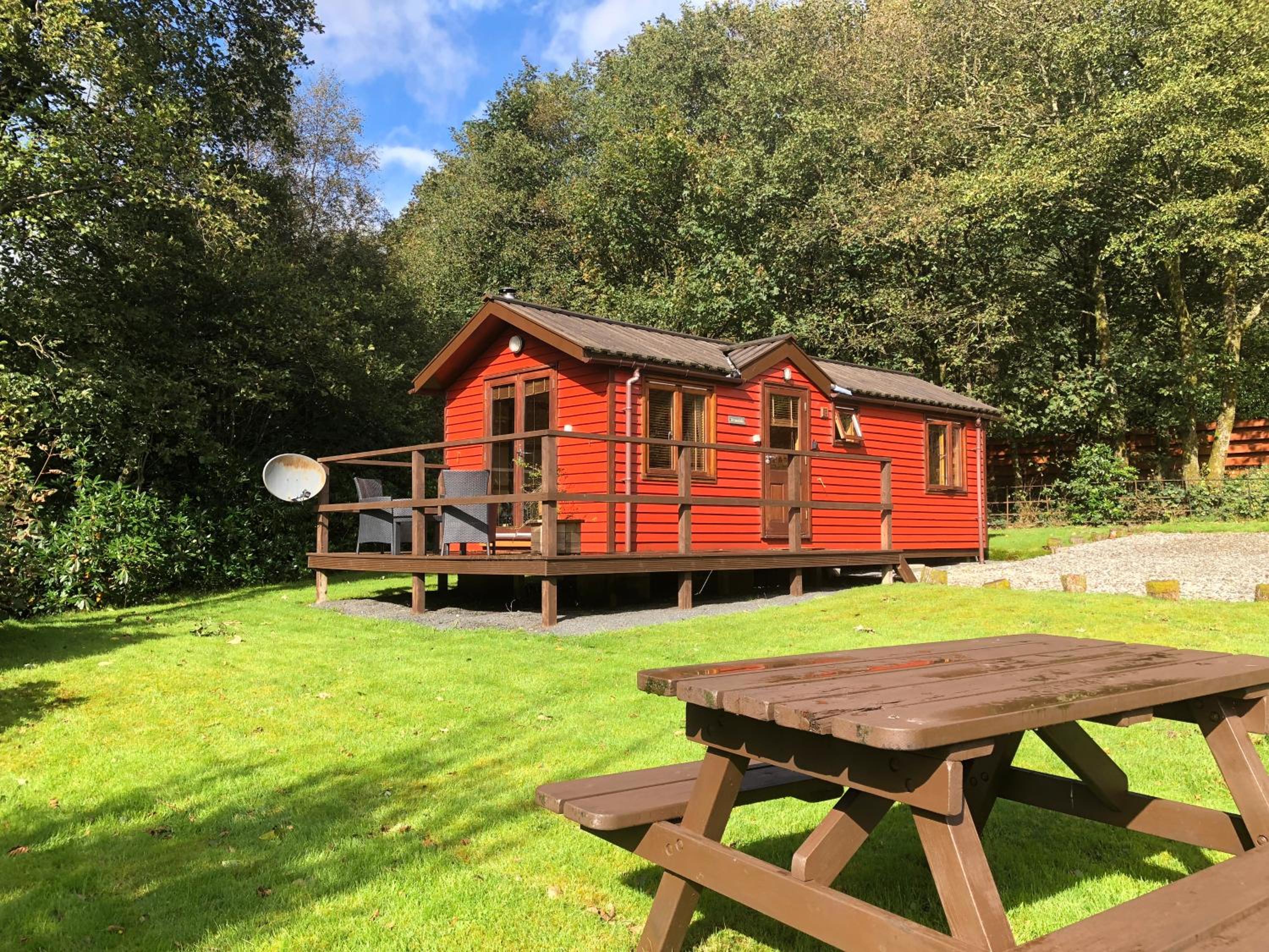 Rashfield Sheilings - Romantic Riverside Lodges near Dunoon & Pucks Glen