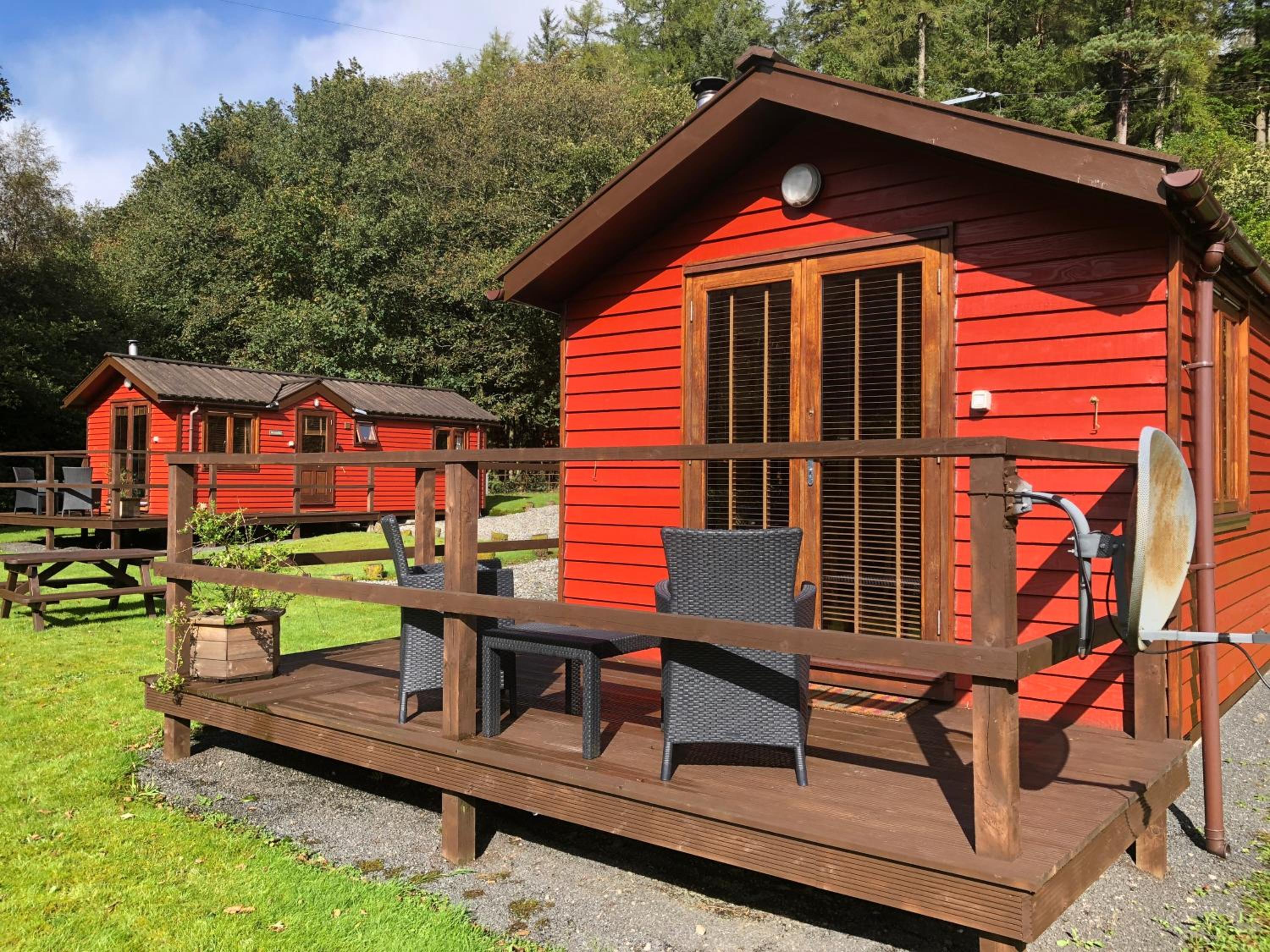 Rashfield Sheilings - Unique Riverside Lodges