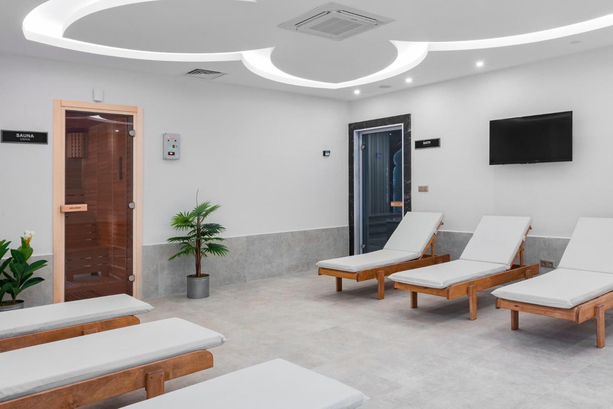 Graf Victor Otel - Image 19