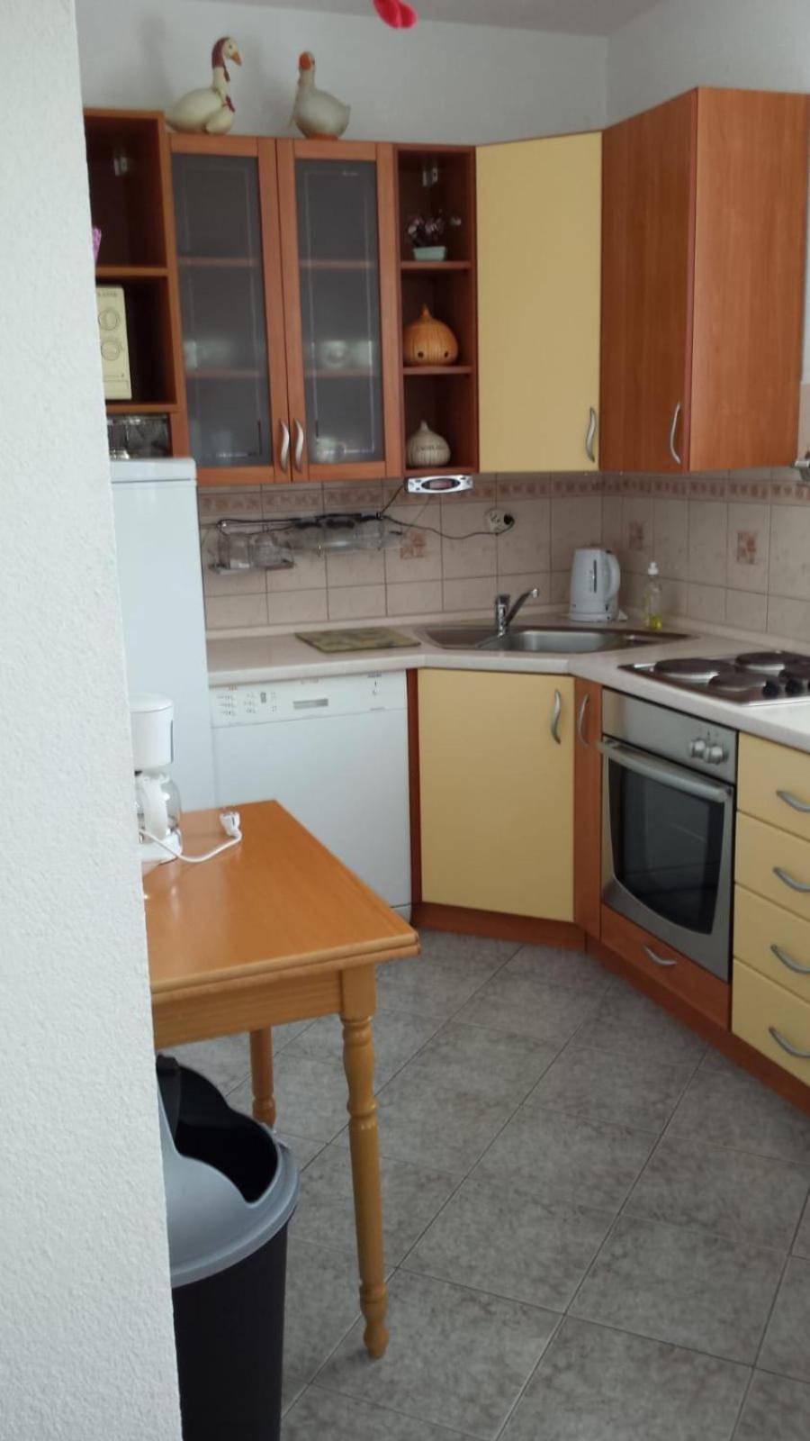 Apartments Galic Omis