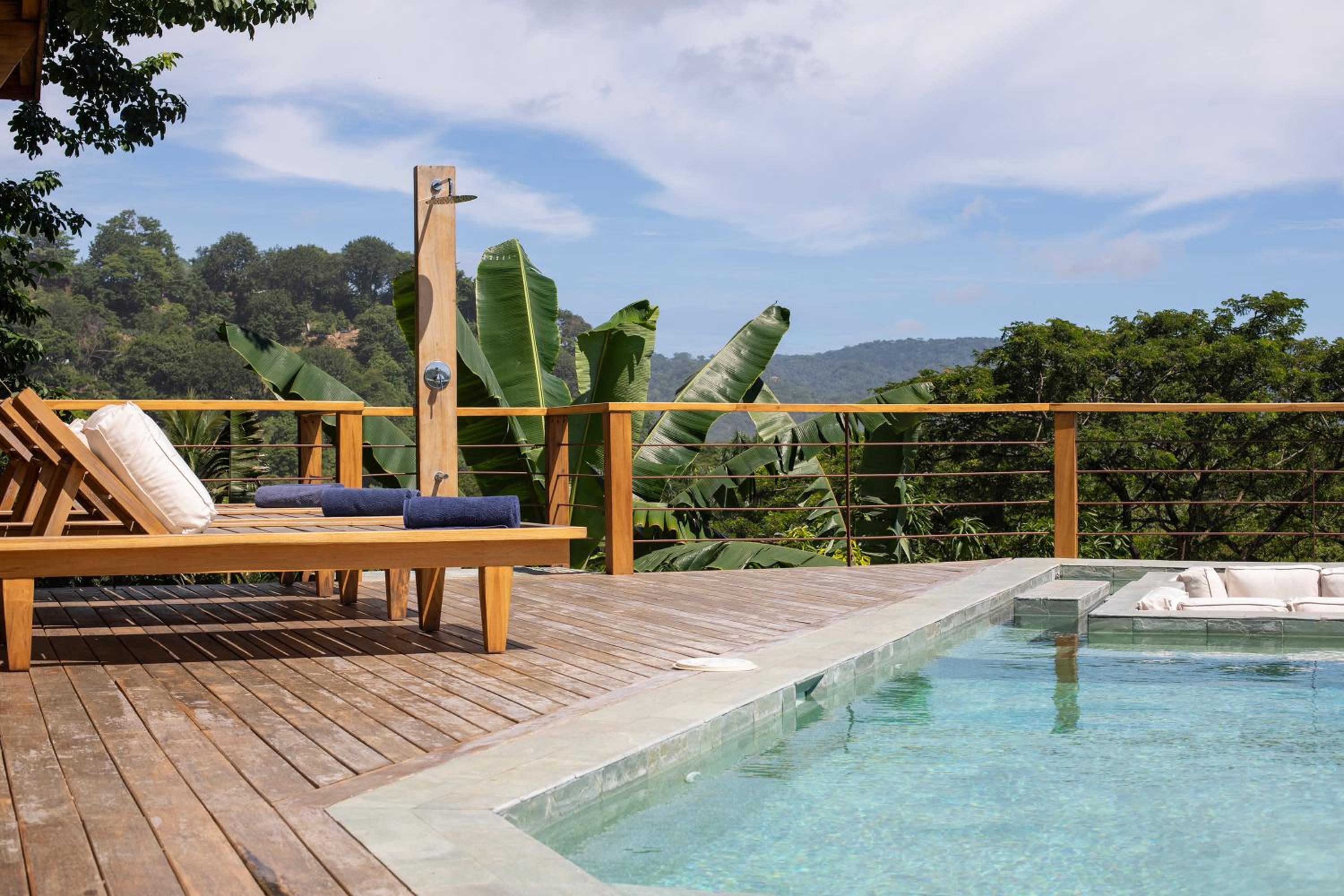 Spacious & Cozy Villa Melody view 3