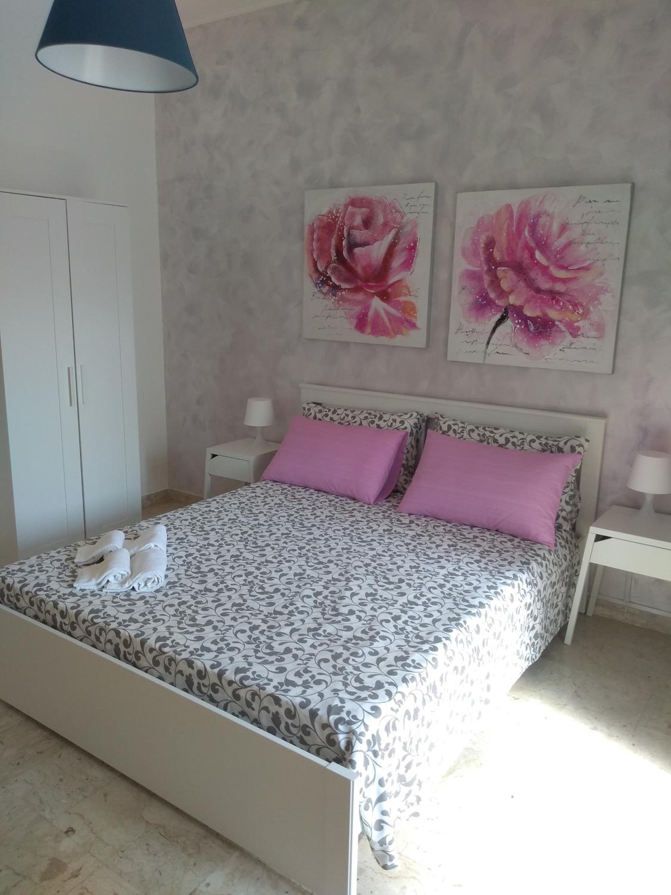 Tanzi Home