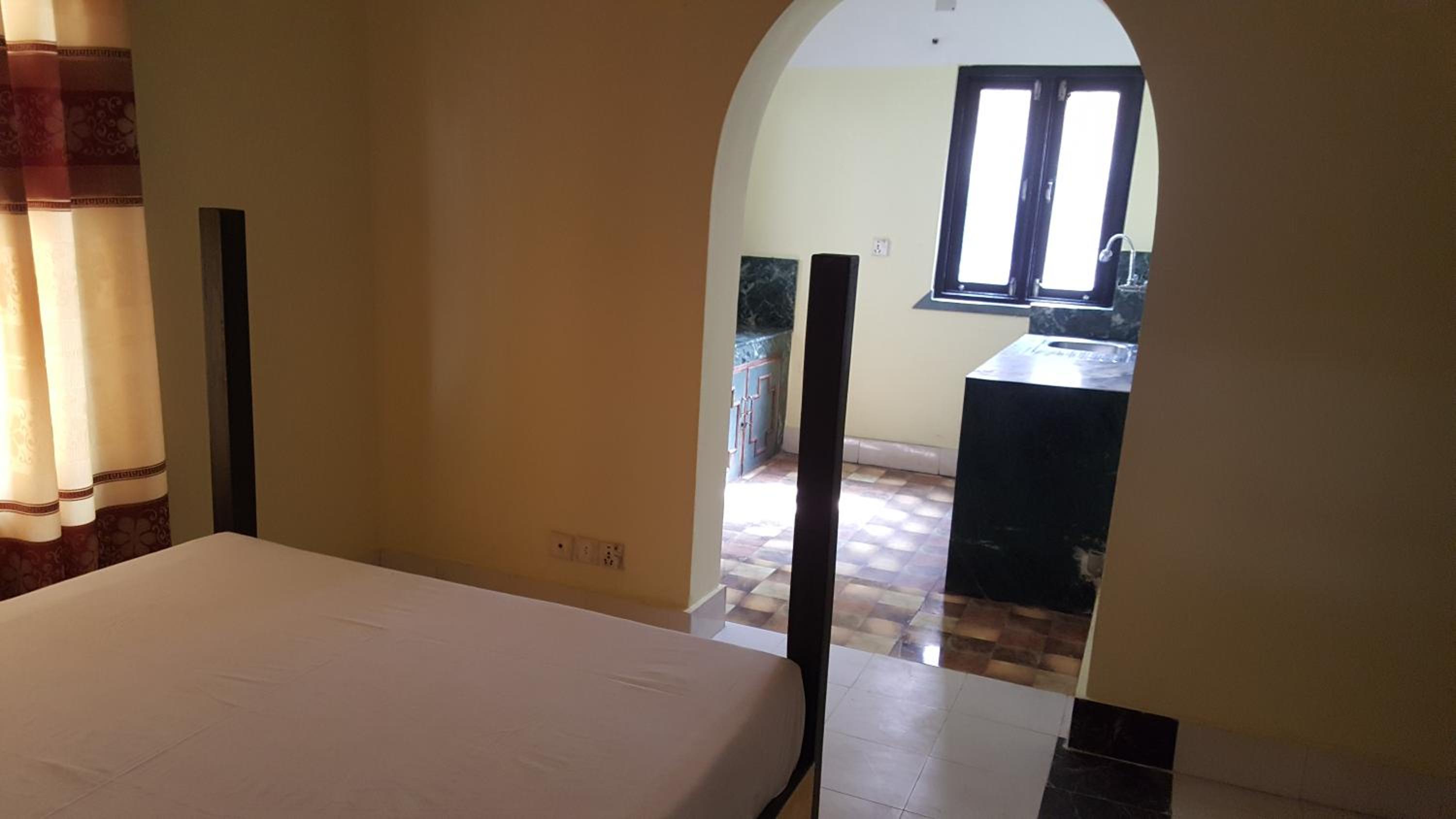 BnB Royal Tourist House Near Tourist Bus Station in Thamel