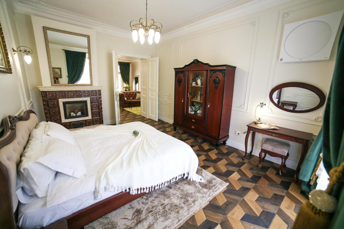Del Rey Luxury view 5