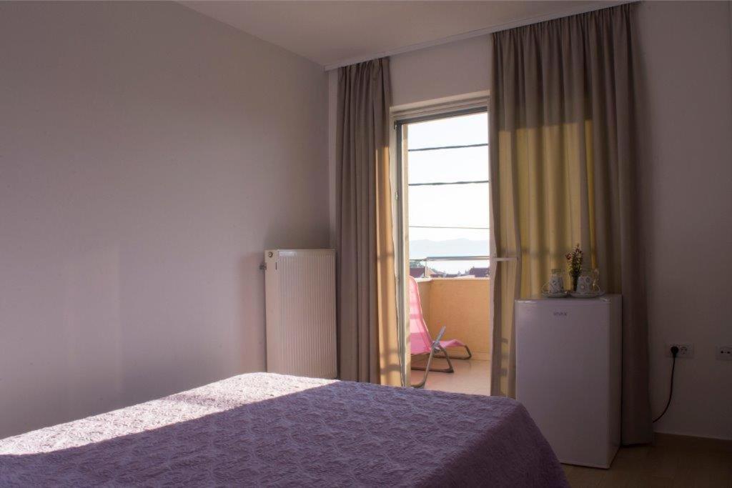 Apartments and Rooms Lux view 3