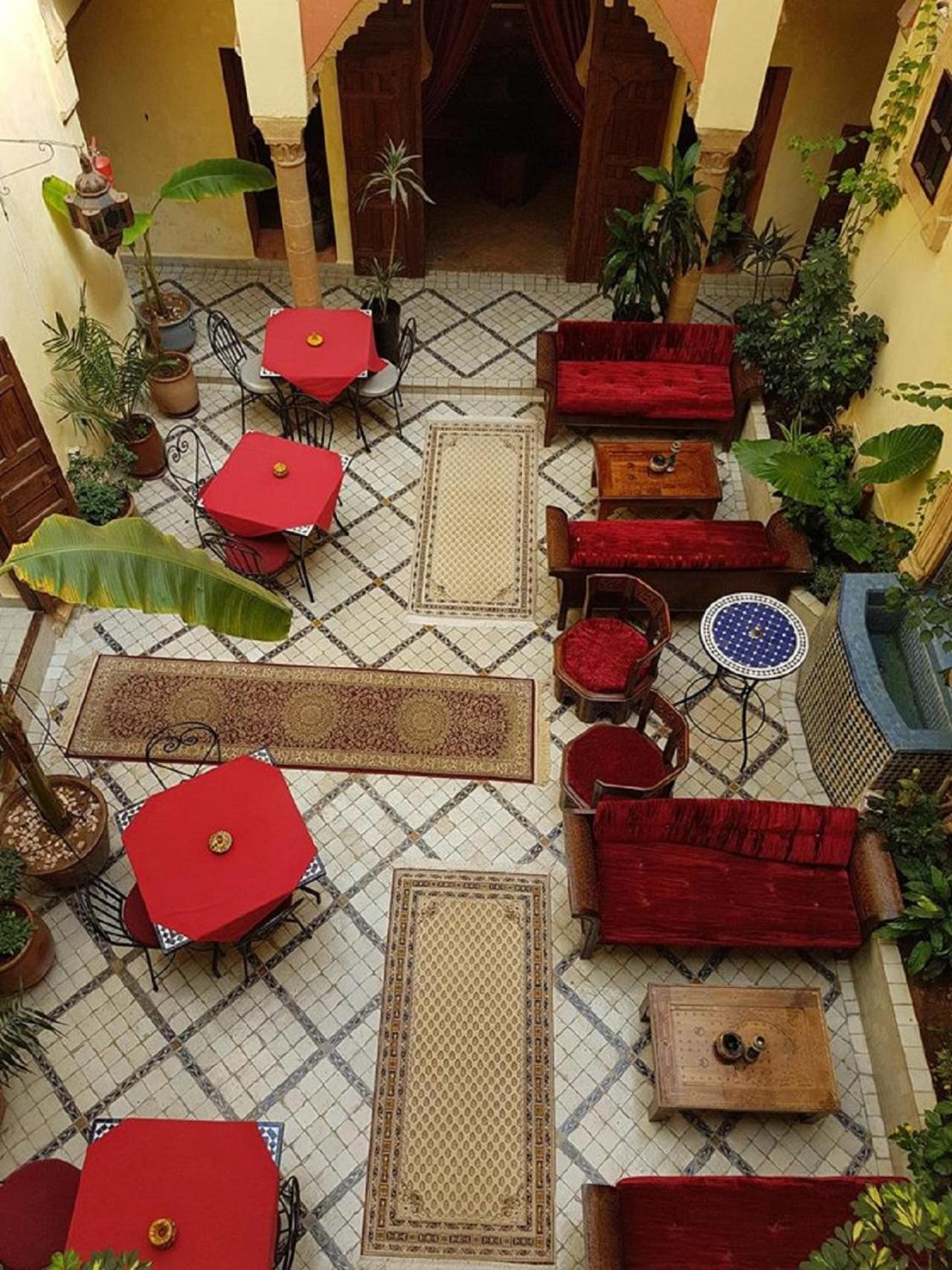 lounge