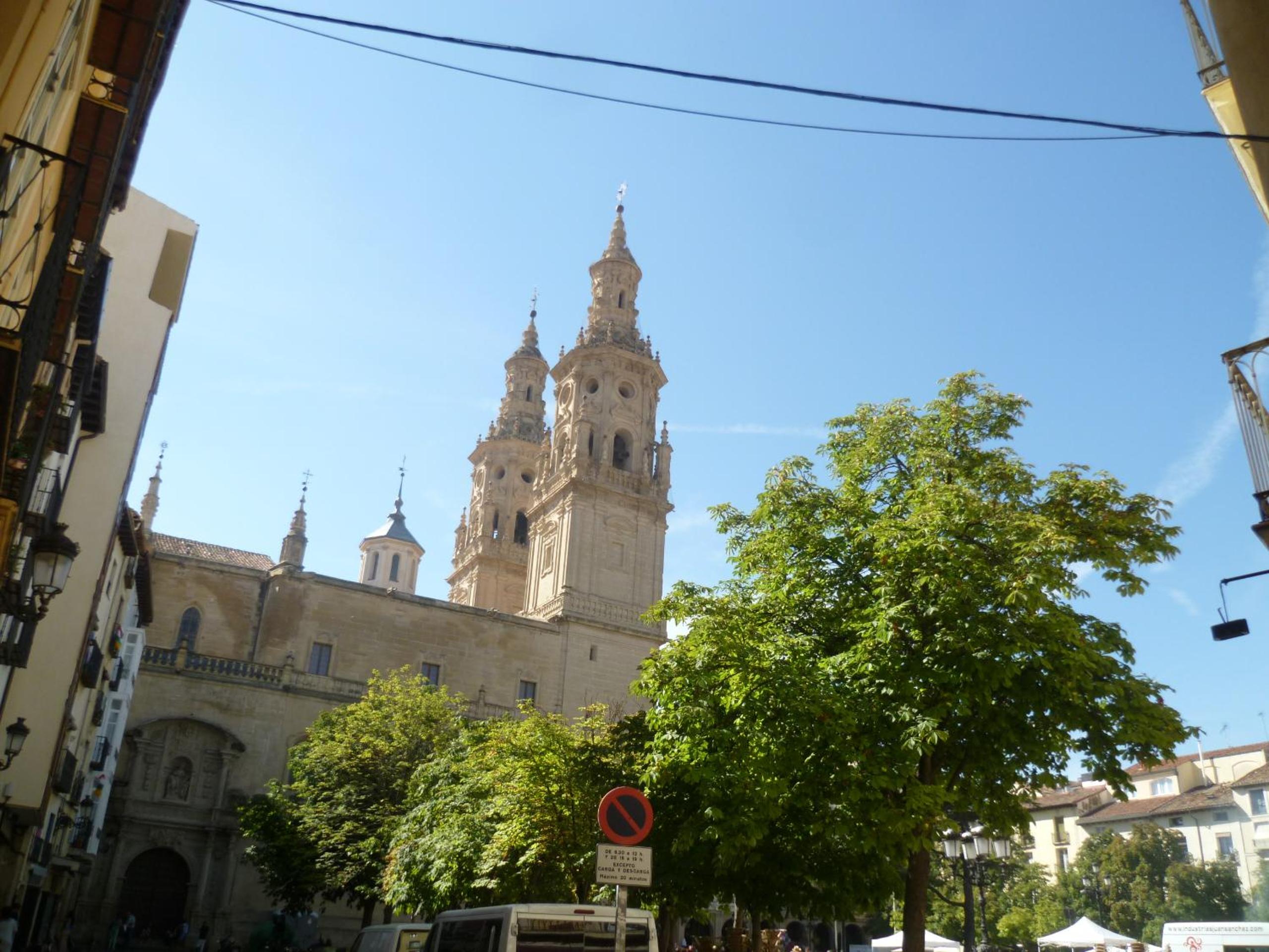 Logrocity Corazon de Logroño PARKING PRIVADO GRATIS view 3