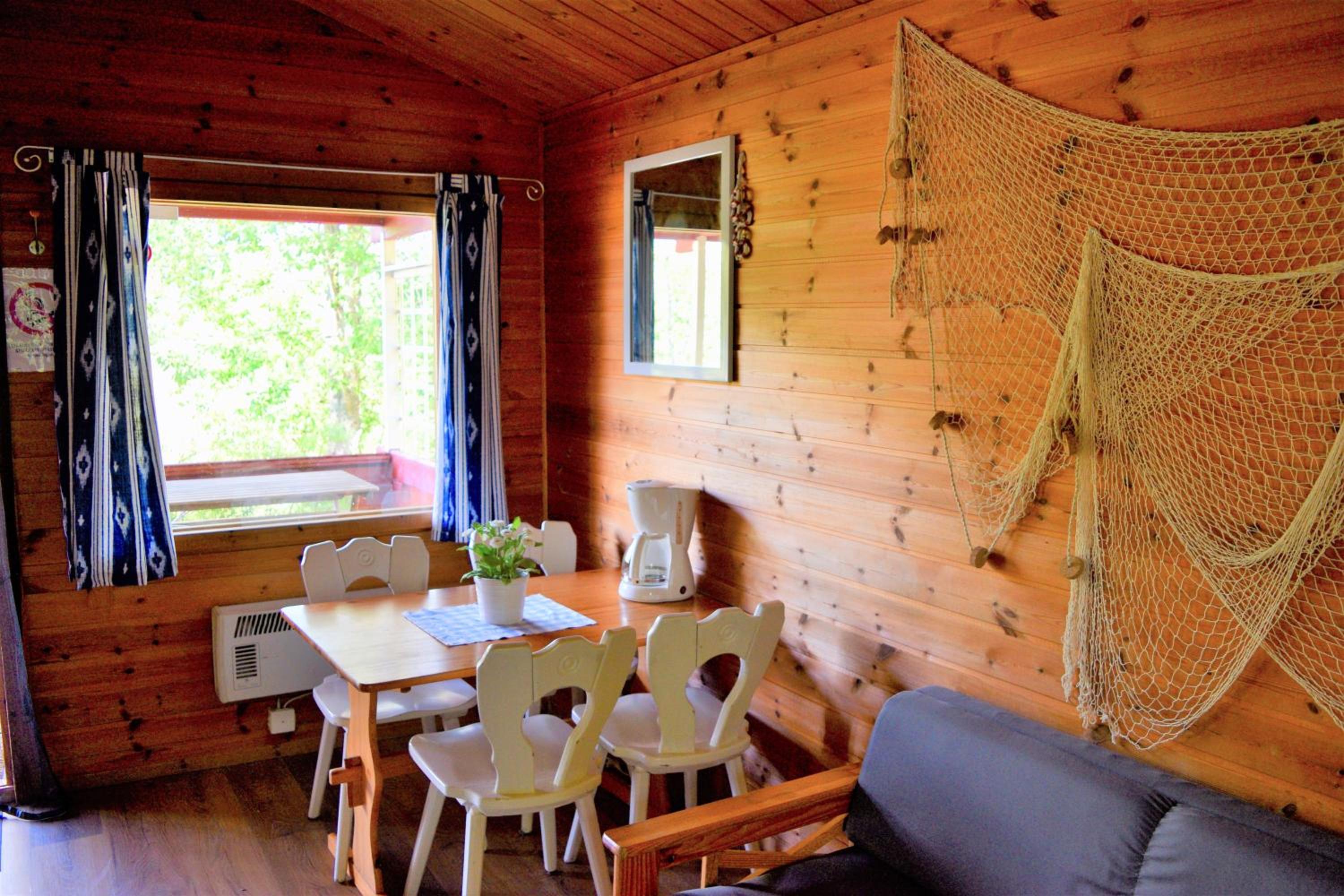 Hotel Hanhi Cottages