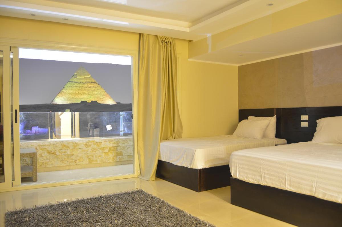 Egypt pyramids inn