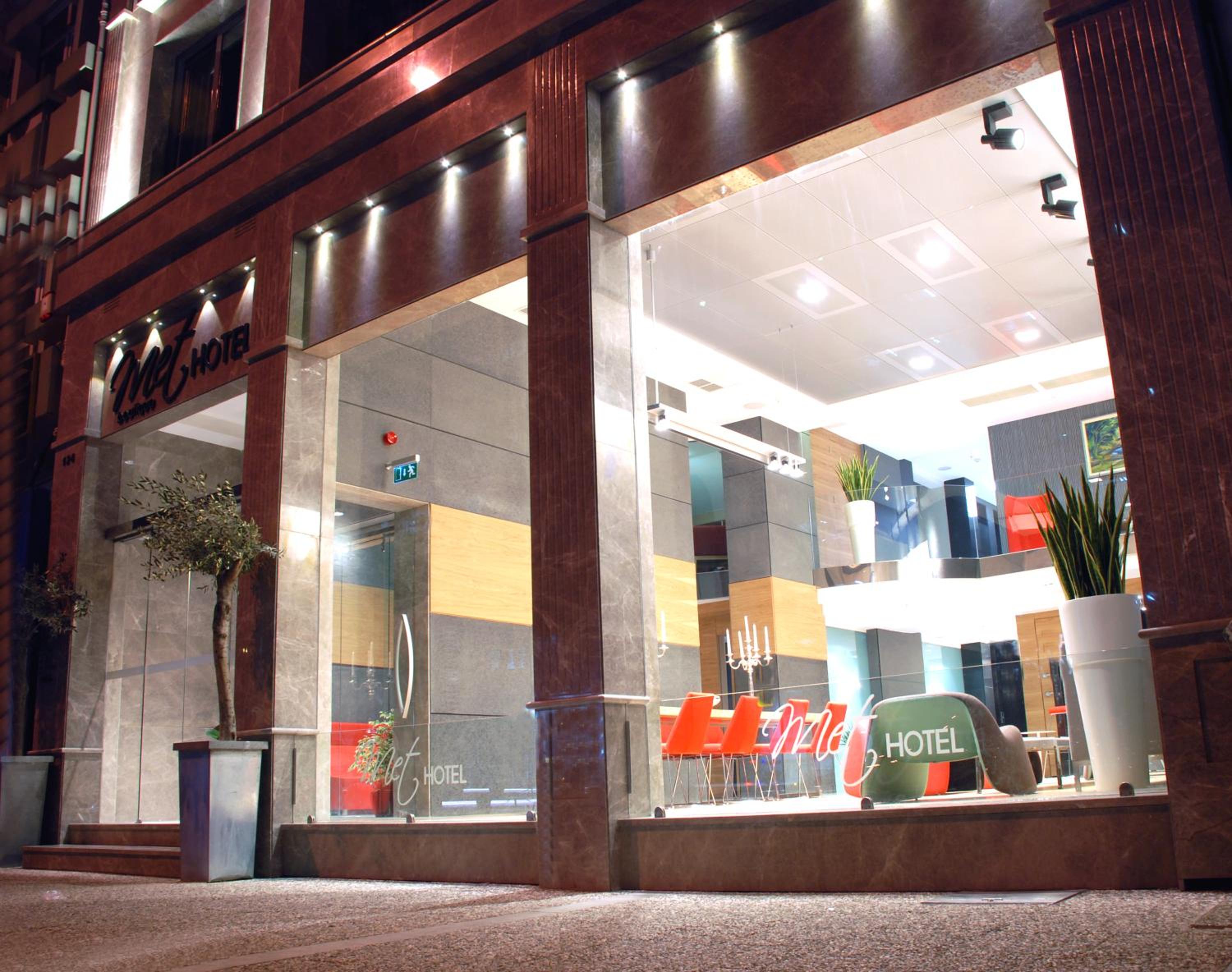 Met Hotel - Image 27