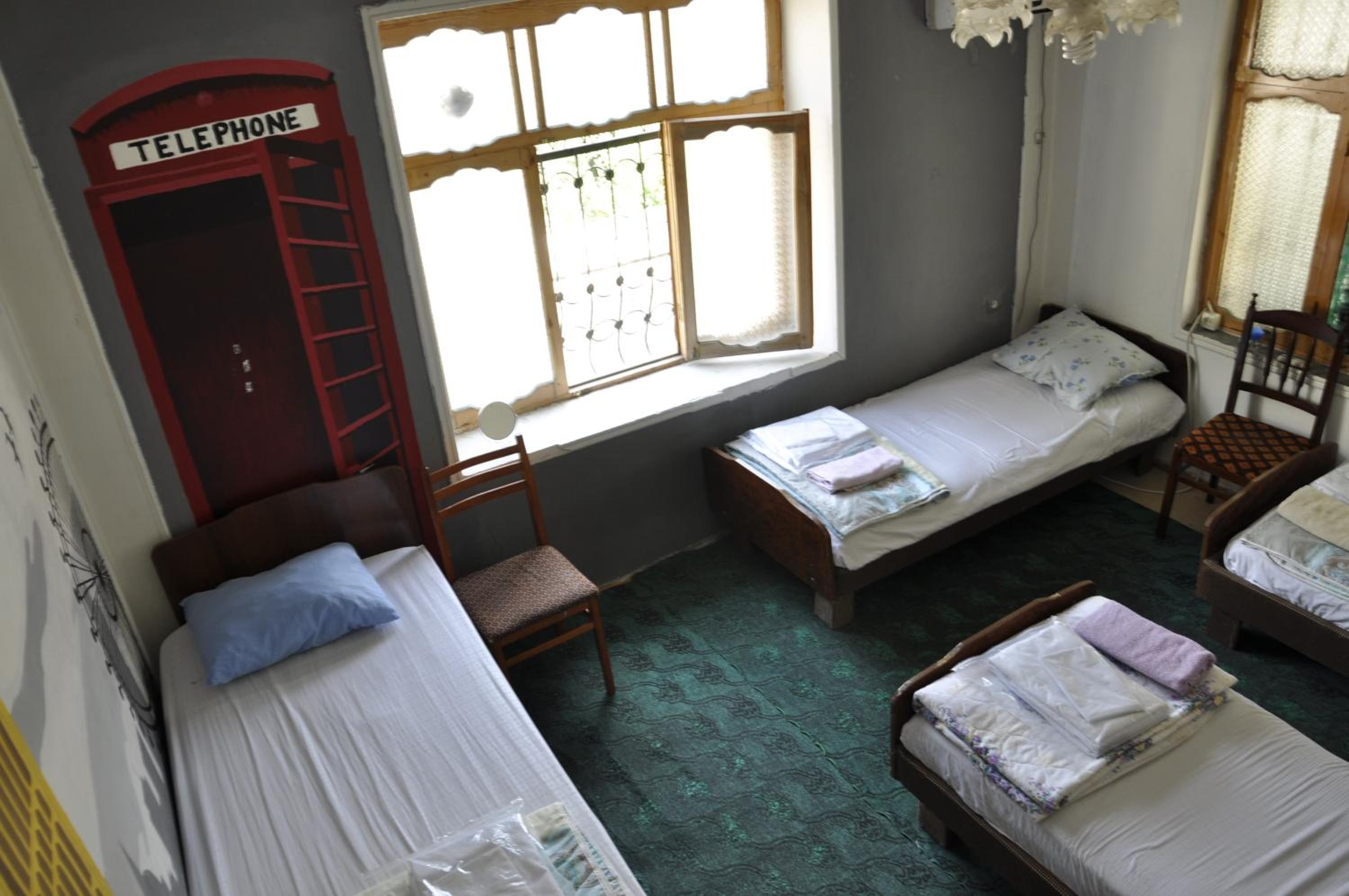 Canal Hostel